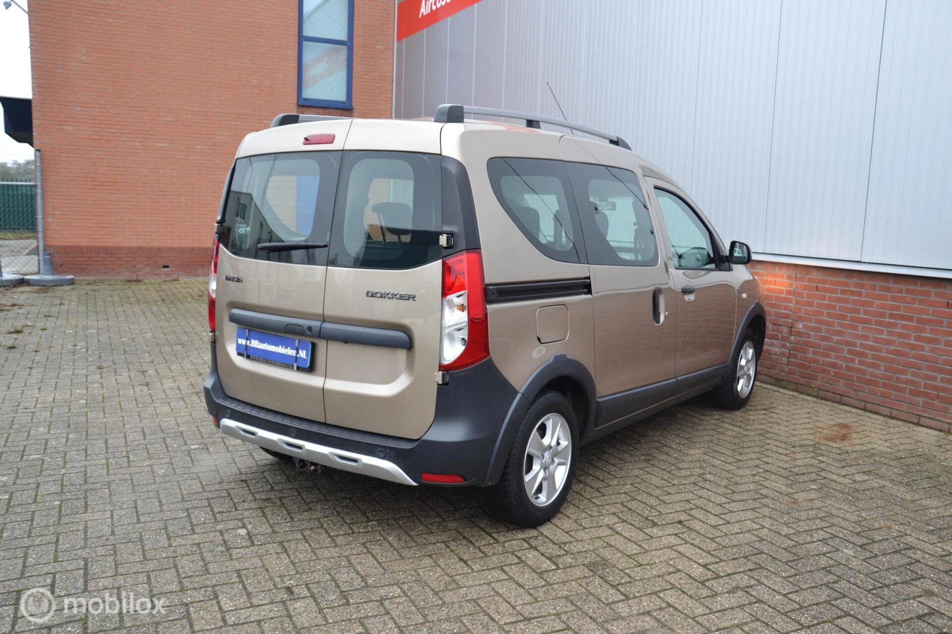 Hoofdafbeelding Dacia Dokker