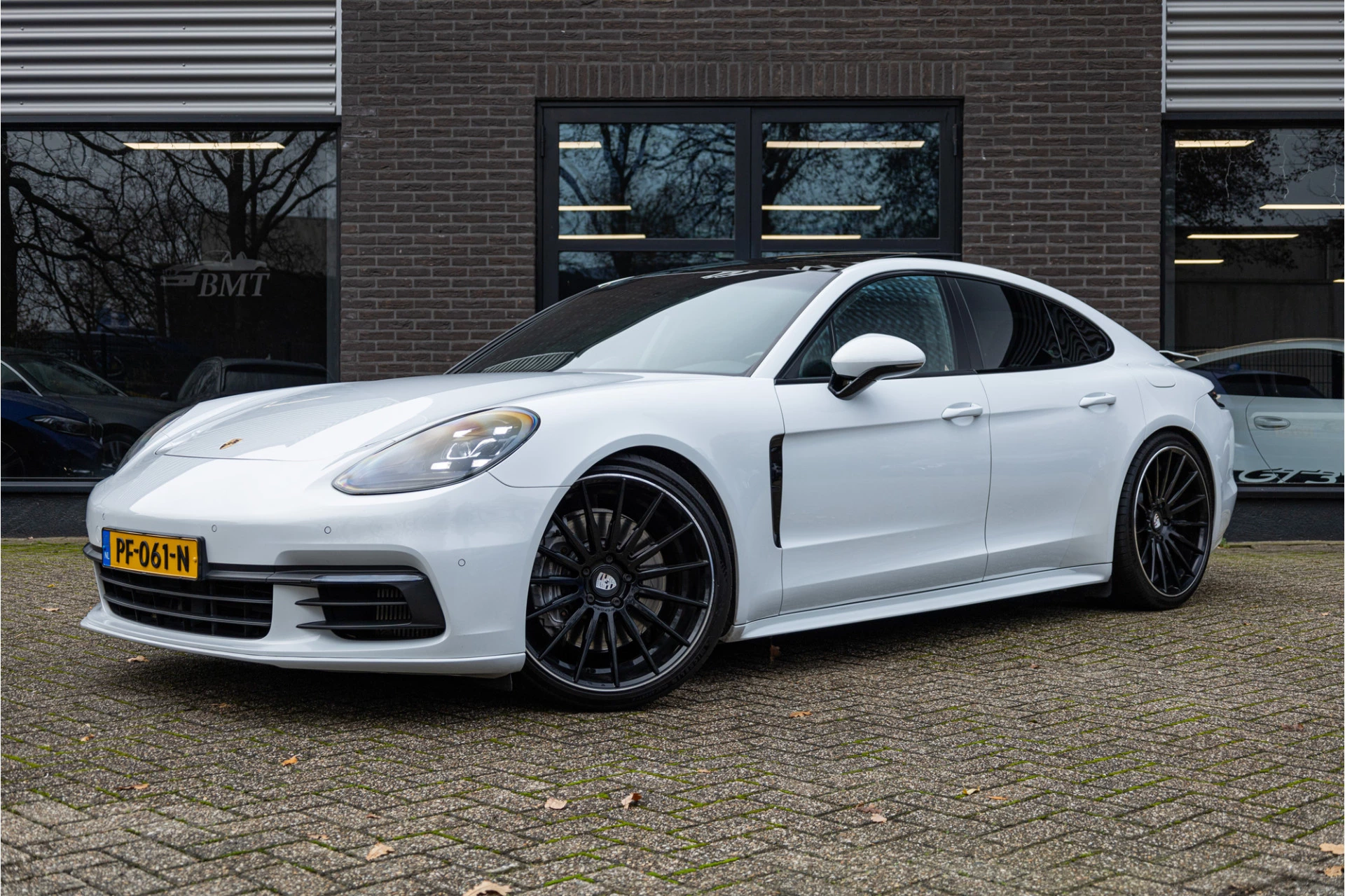 Hoofdafbeelding Porsche Panamera