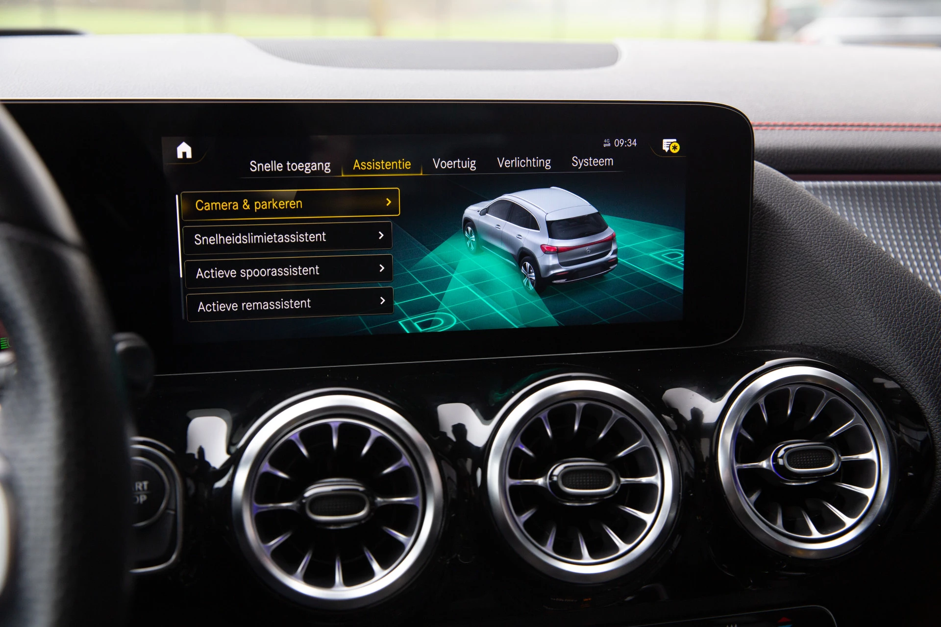 Hoofdafbeelding Mercedes-Benz EQA