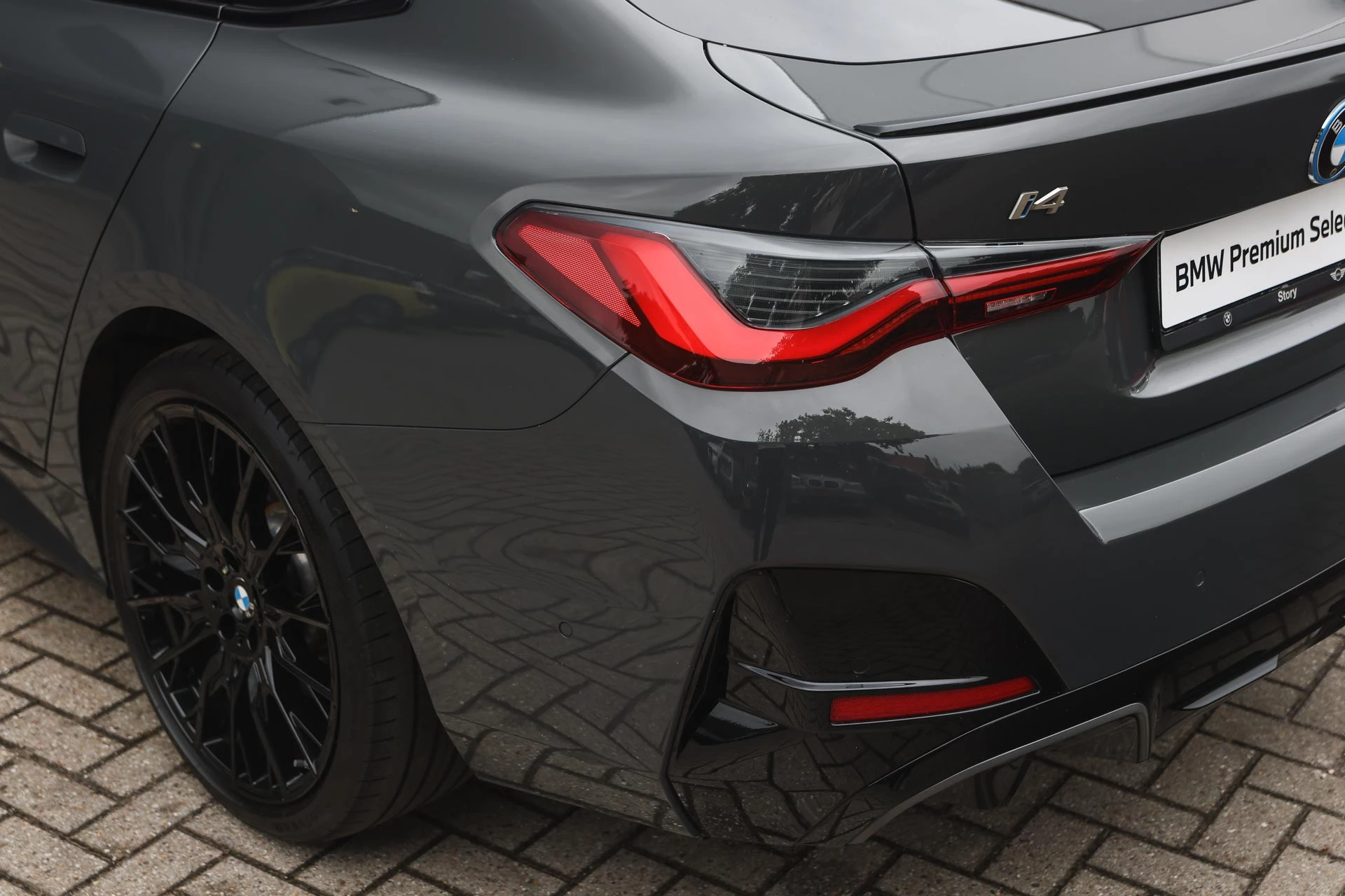 Hoofdafbeelding BMW i4