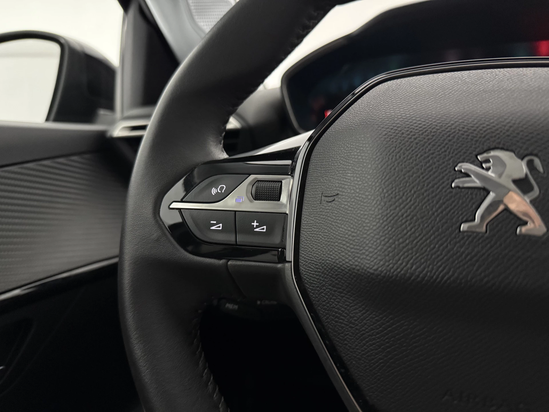 Hoofdafbeelding Peugeot e-208