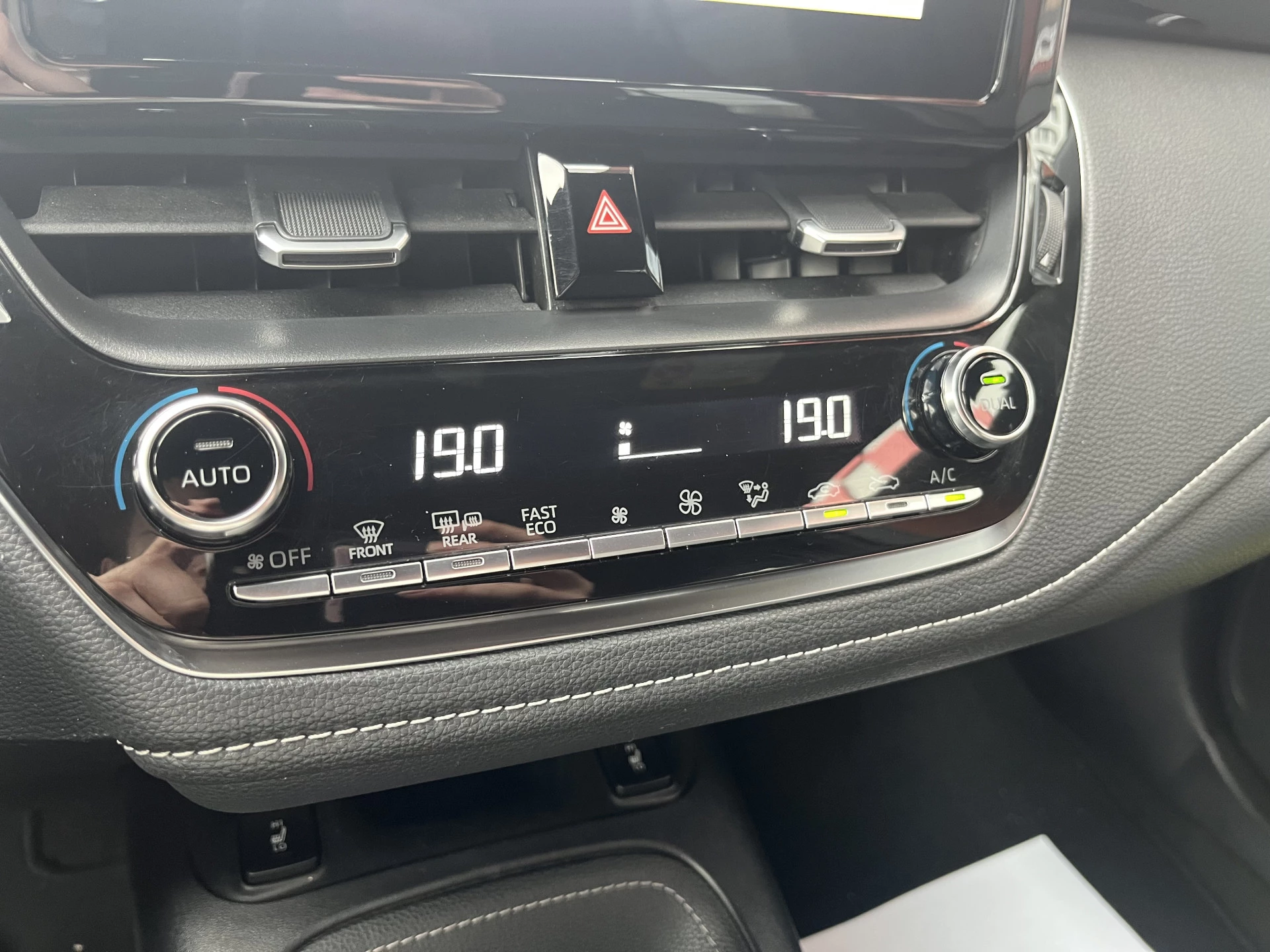 Hoofdafbeelding Toyota Corolla