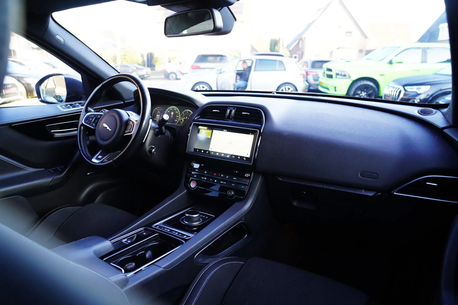 Hoofdafbeelding Jaguar F-PACE