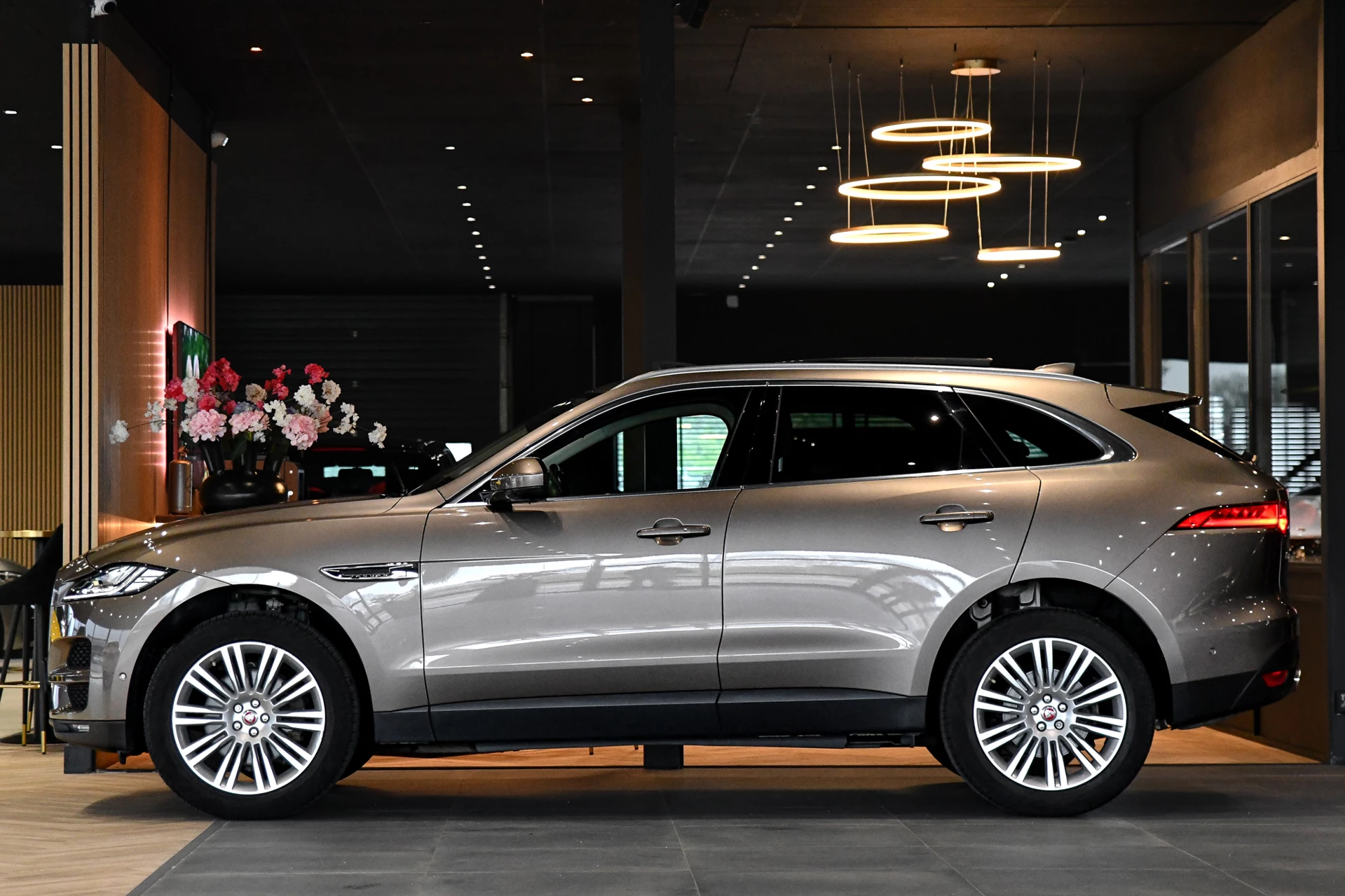 Hoofdafbeelding Jaguar F-PACE