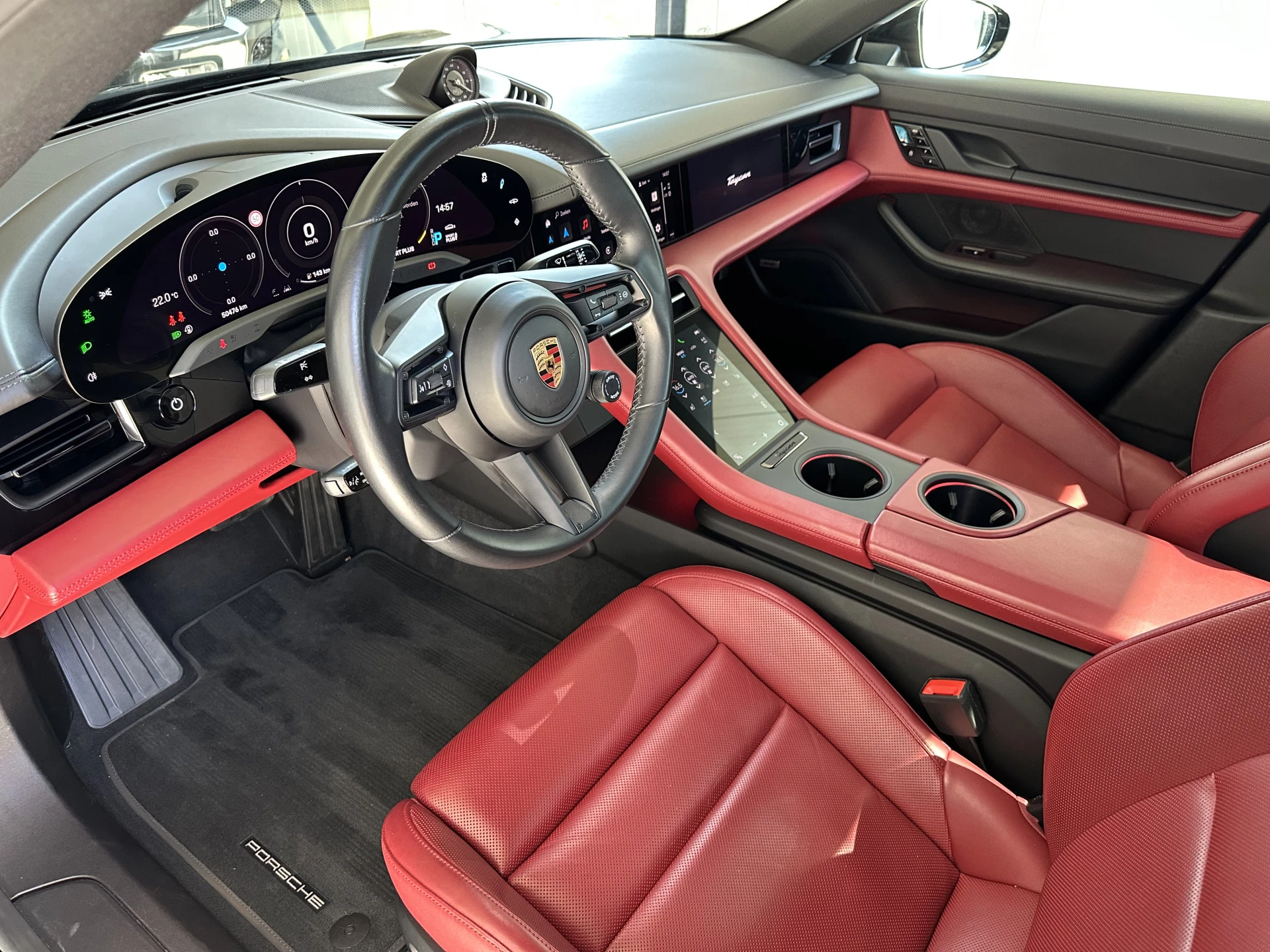 Hoofdafbeelding Porsche Taycan