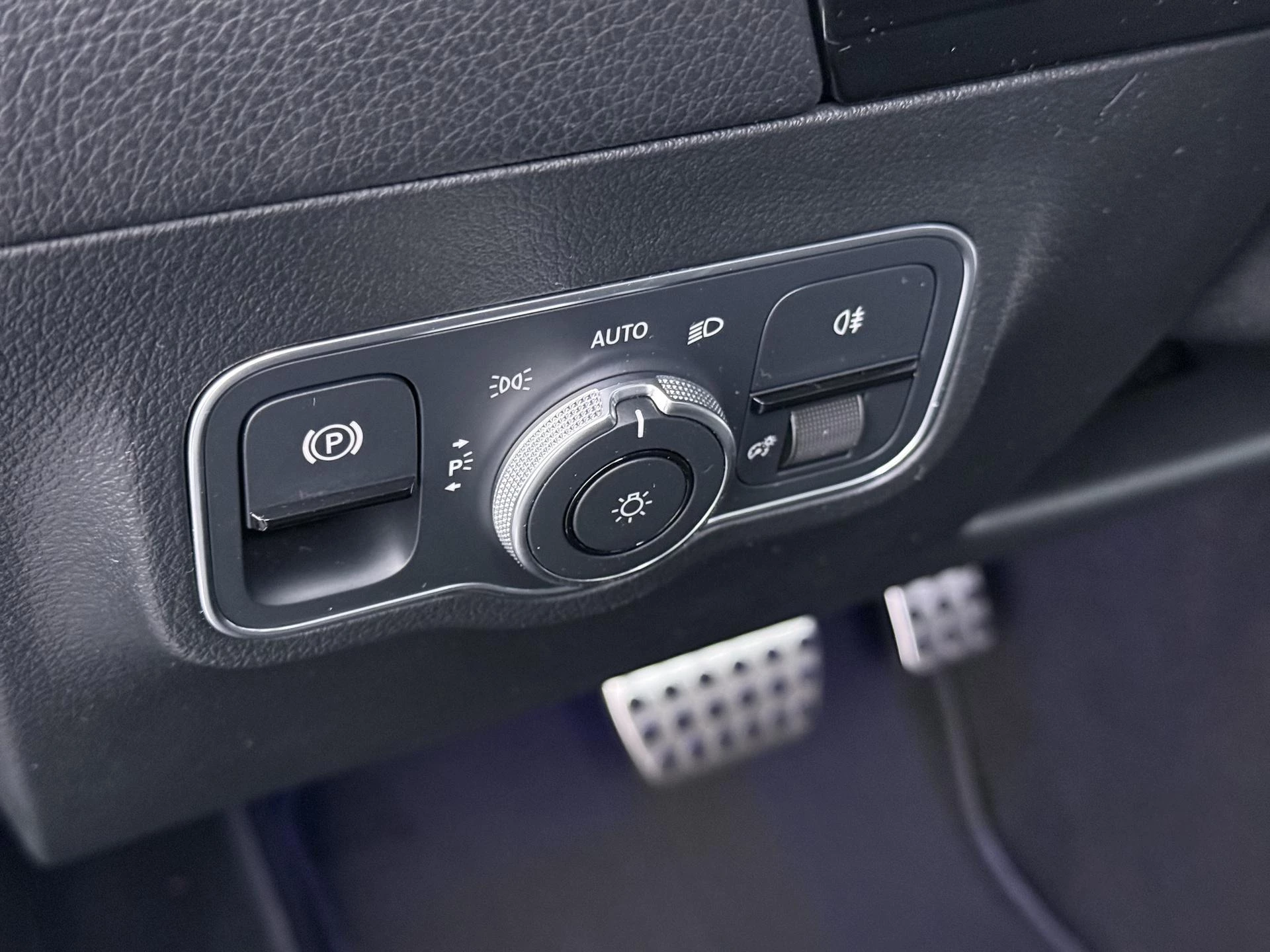 Hoofdafbeelding Mercedes-Benz EQA