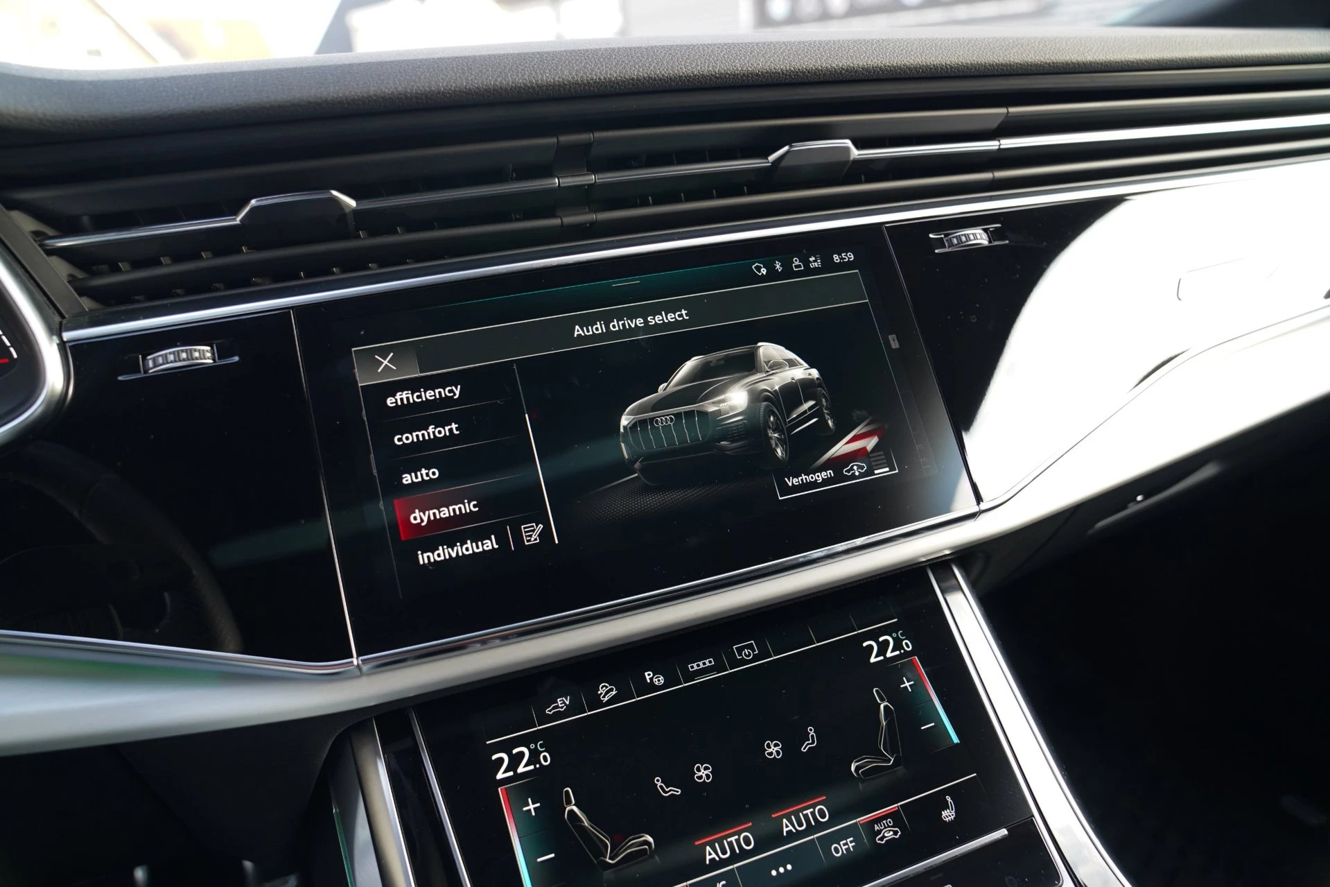 Hoofdafbeelding Audi Q8