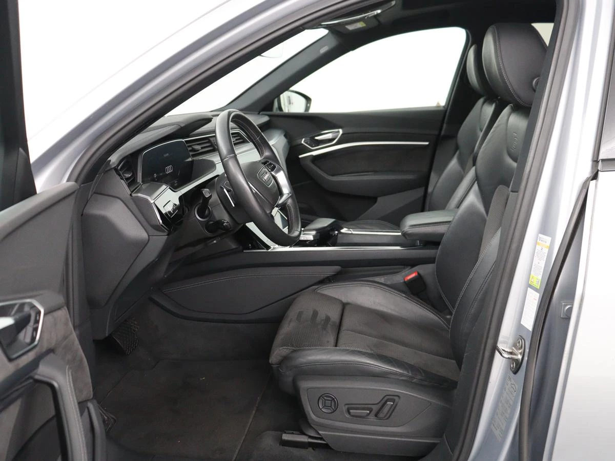 Hoofdafbeelding Audi e-tron