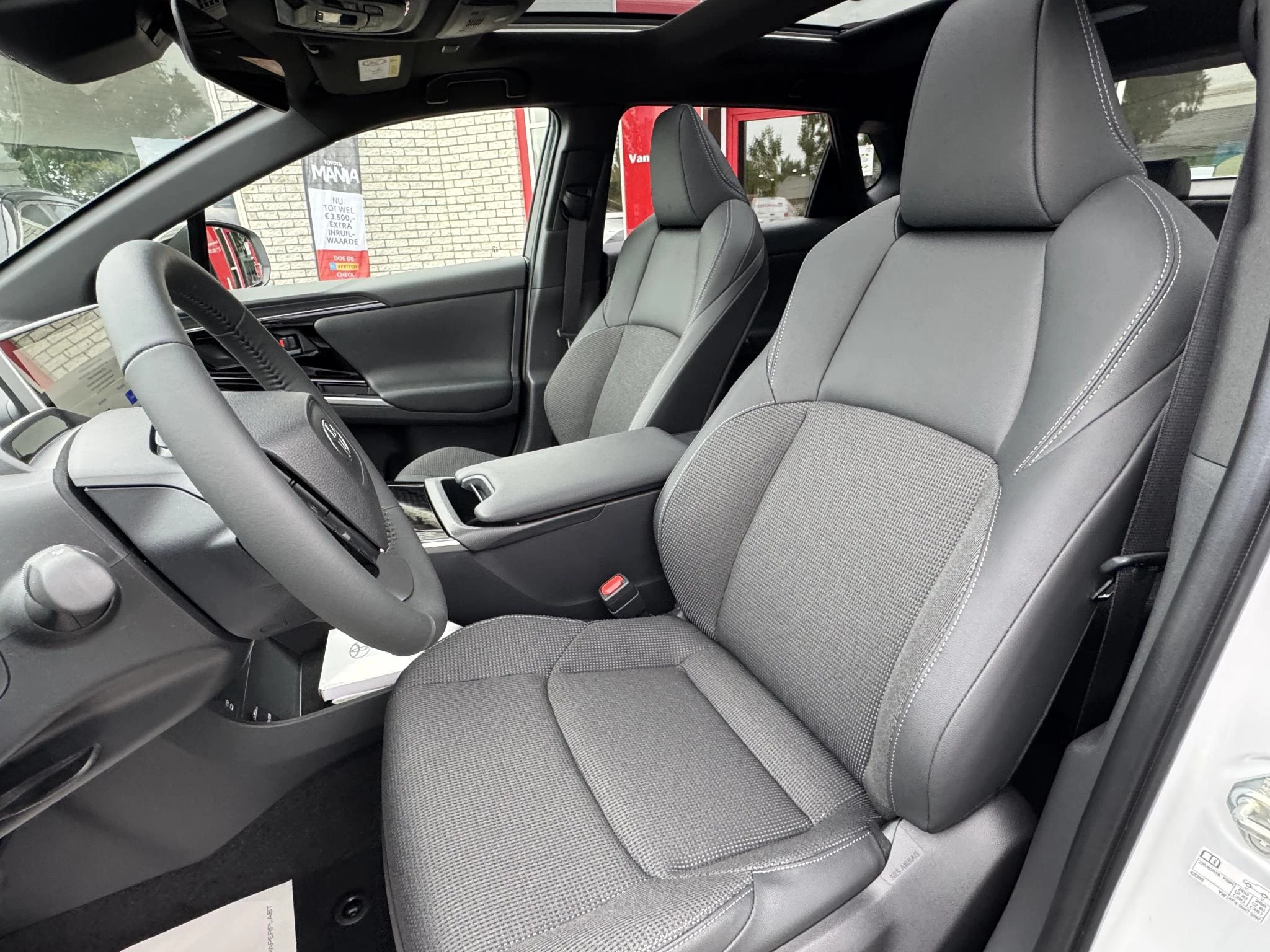 Hoofdafbeelding Toyota bZ4X