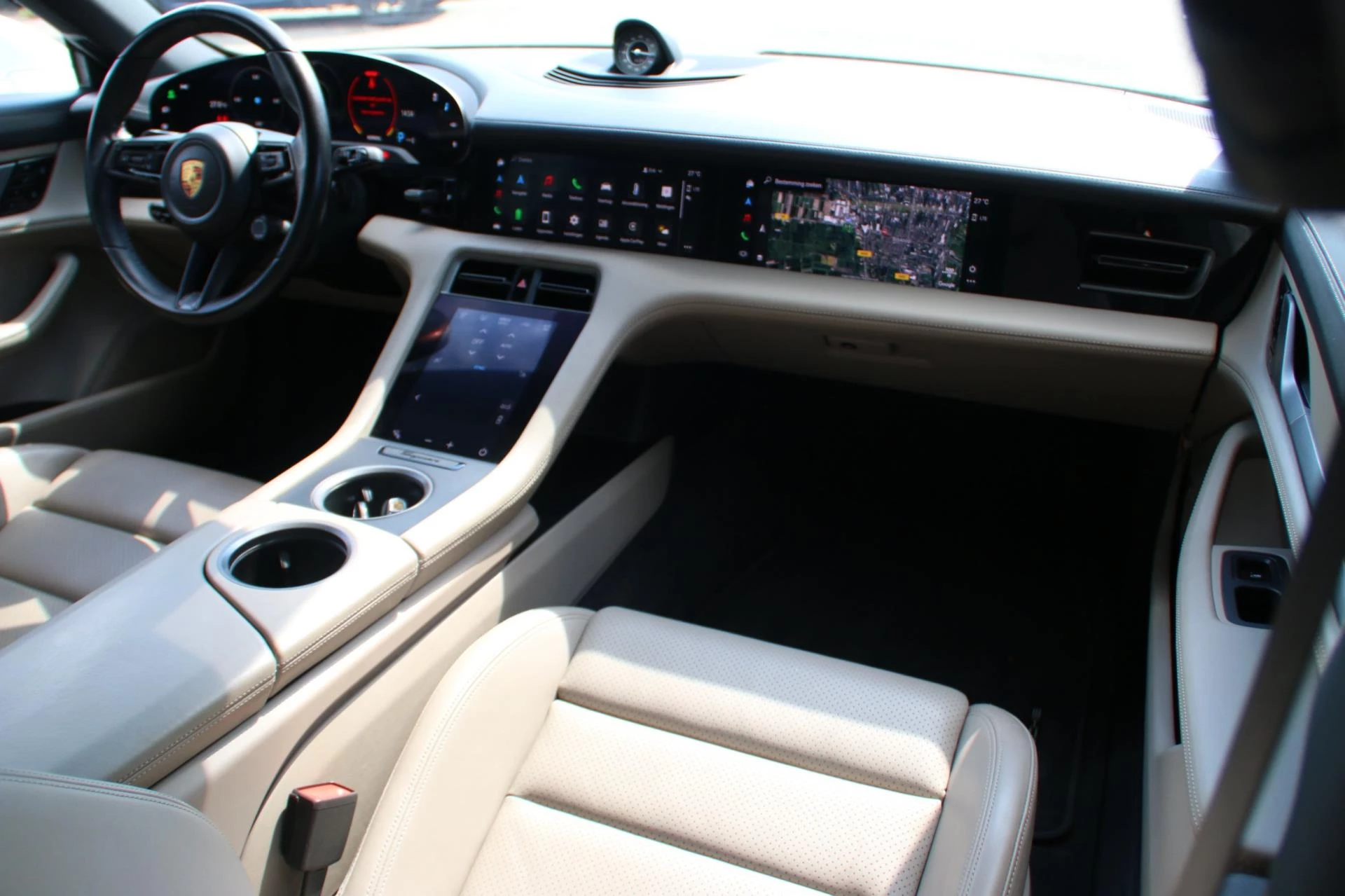 Hoofdafbeelding Porsche Taycan