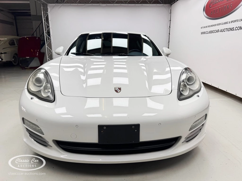 Hoofdafbeelding Porsche Panamera