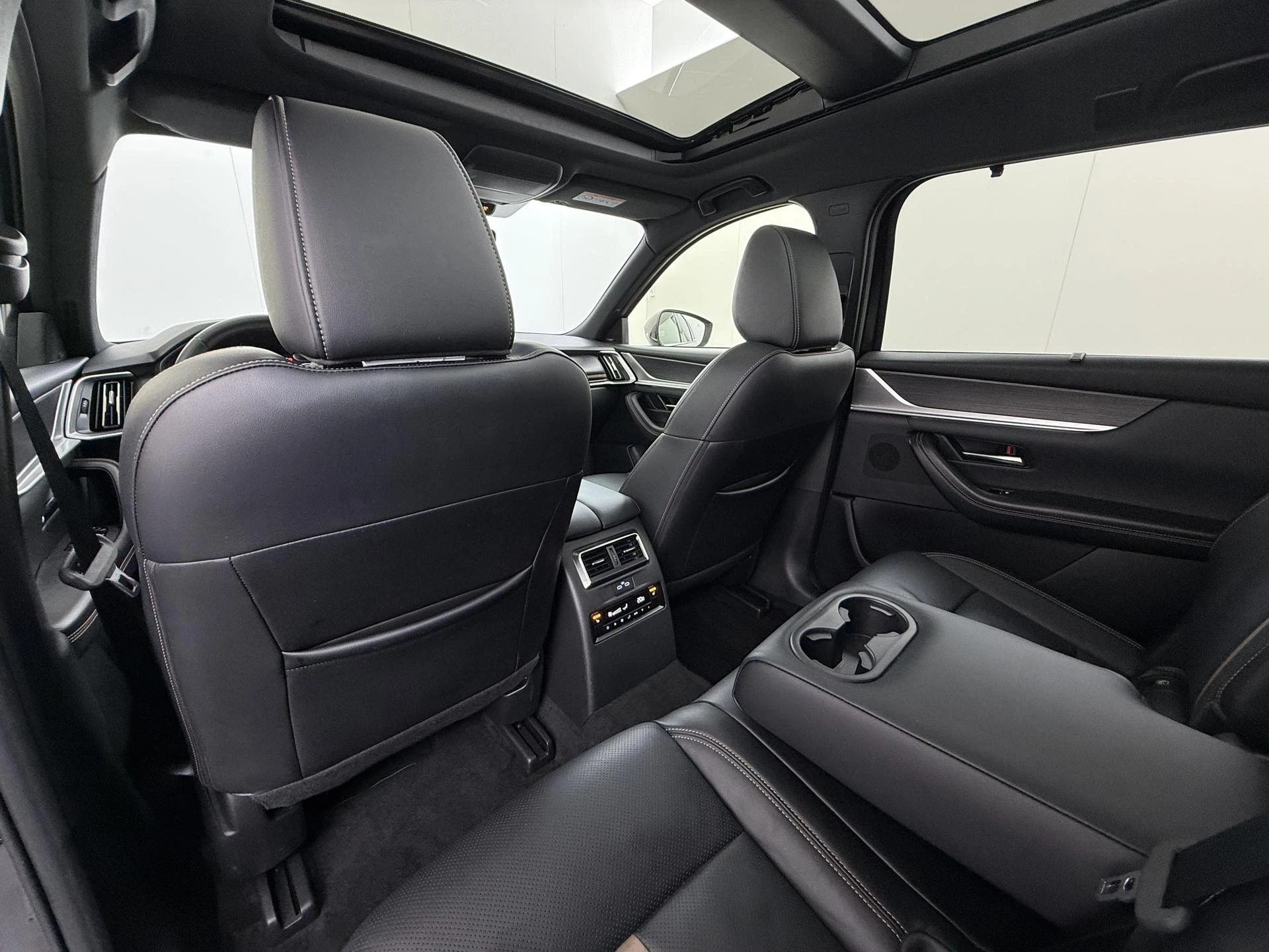 Hoofdafbeelding Mazda CX-80