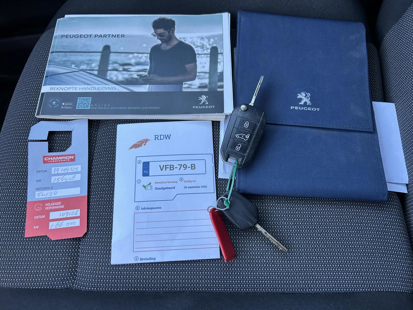 Hoofdafbeelding Peugeot Partner