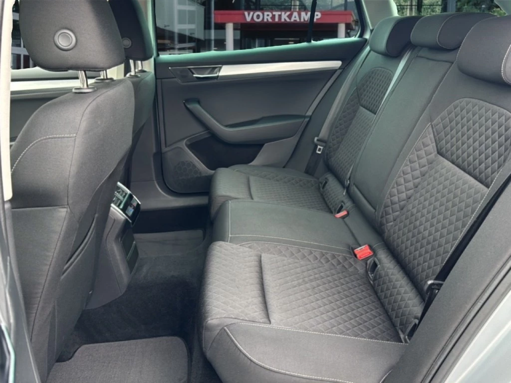 Hoofdafbeelding Škoda Superb