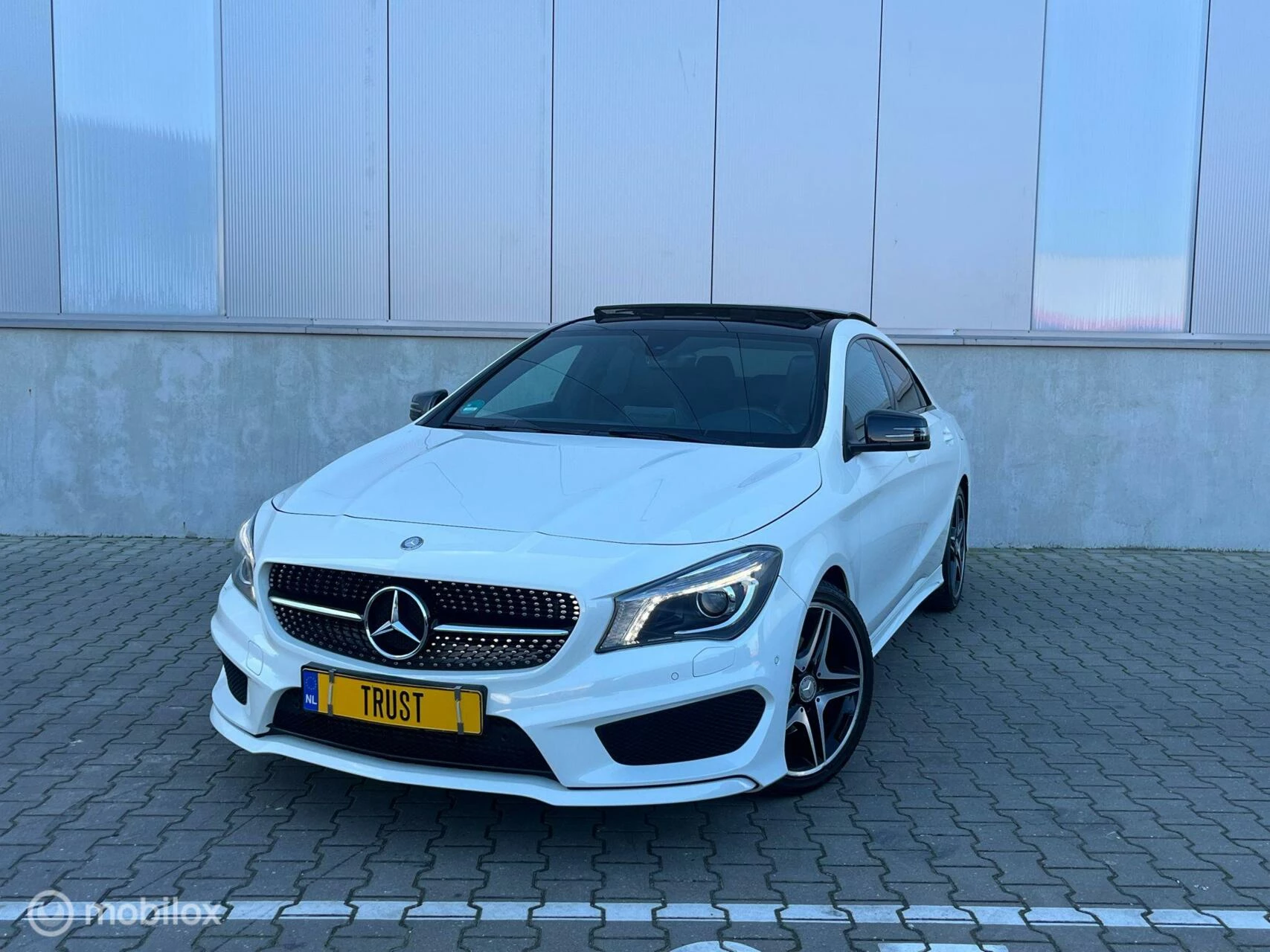 Hoofdafbeelding Mercedes-Benz CLA