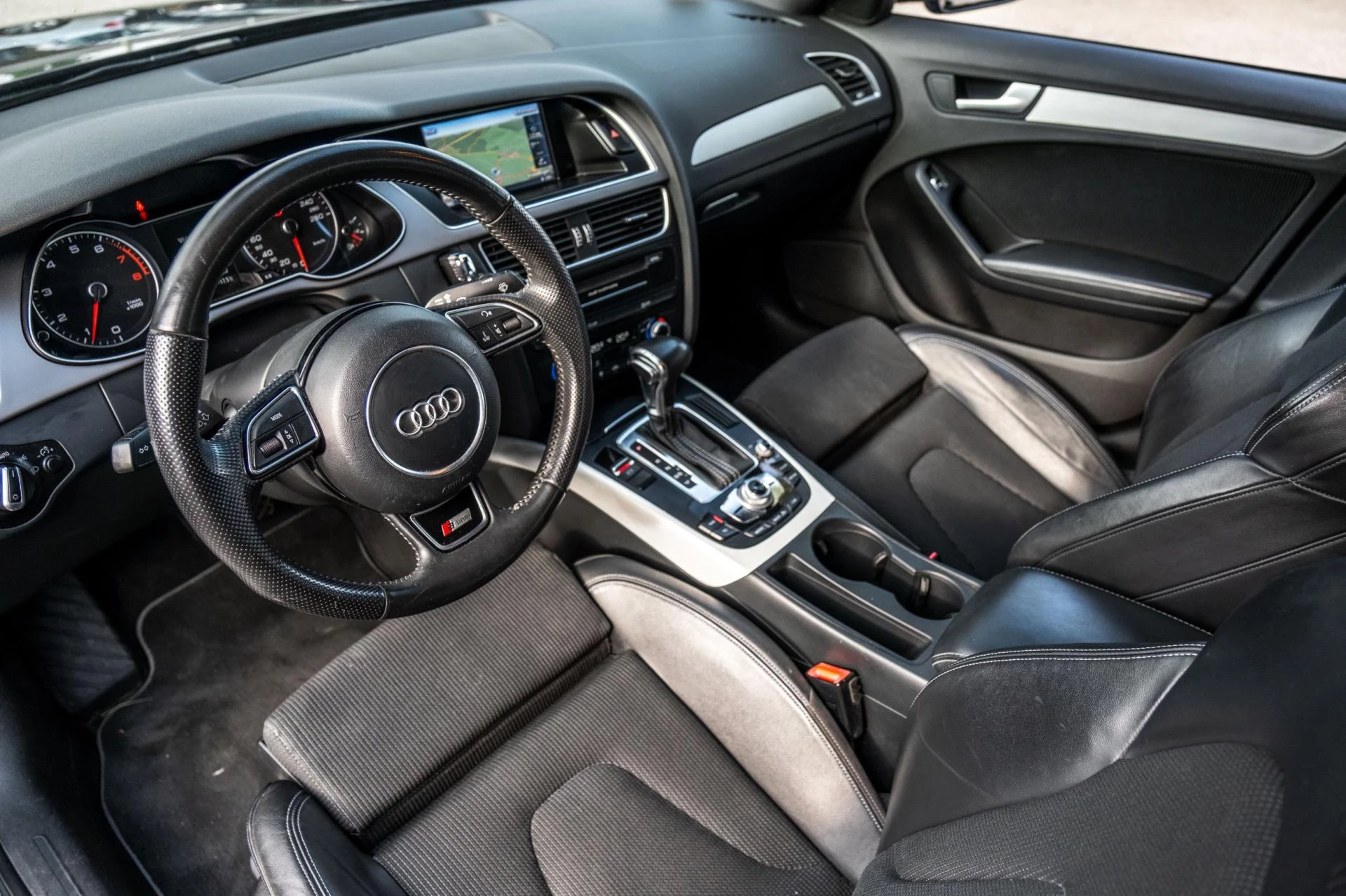 Hoofdafbeelding Audi A4