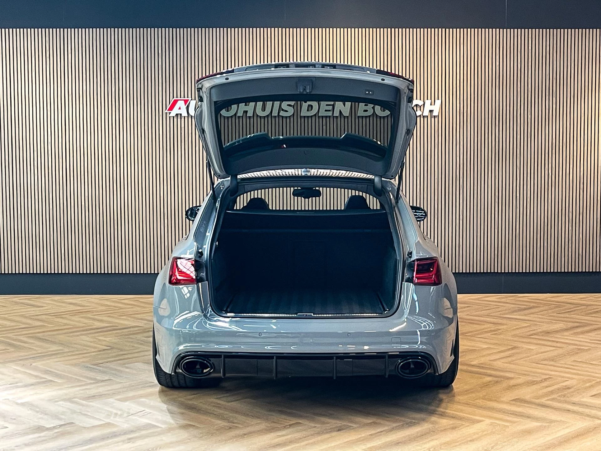 Hoofdafbeelding Audi RS6