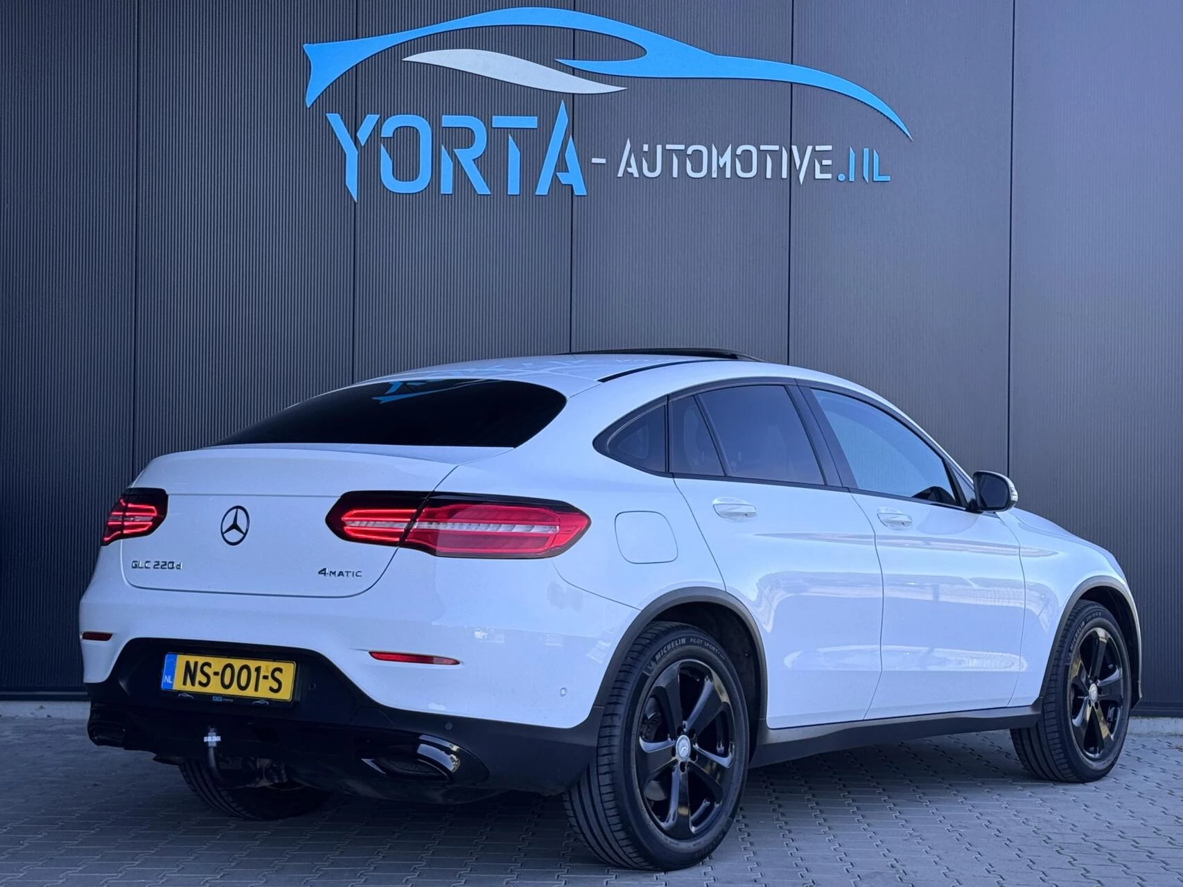 Hoofdafbeelding Mercedes-Benz GLC