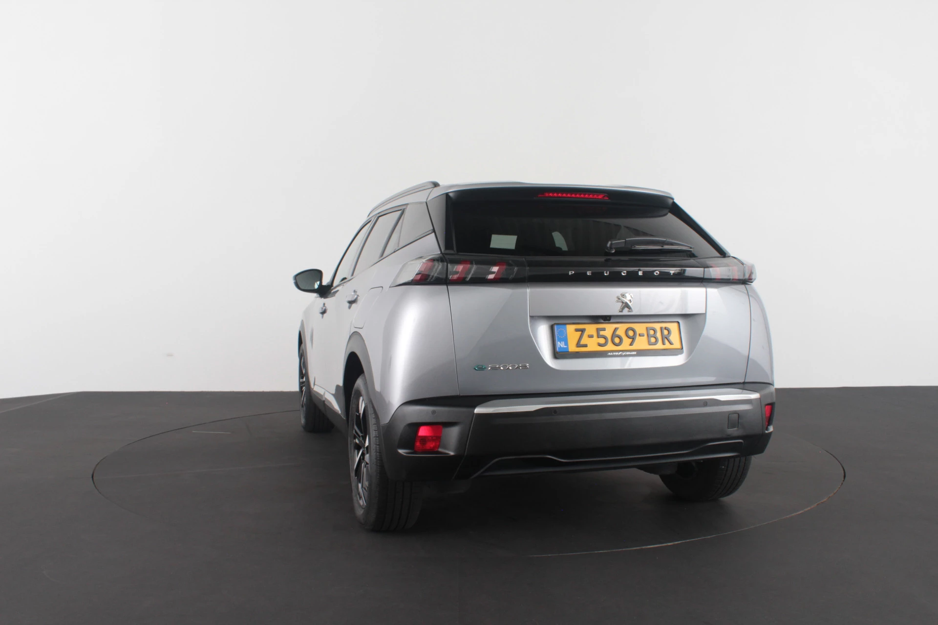 Hoofdafbeelding Peugeot e-2008