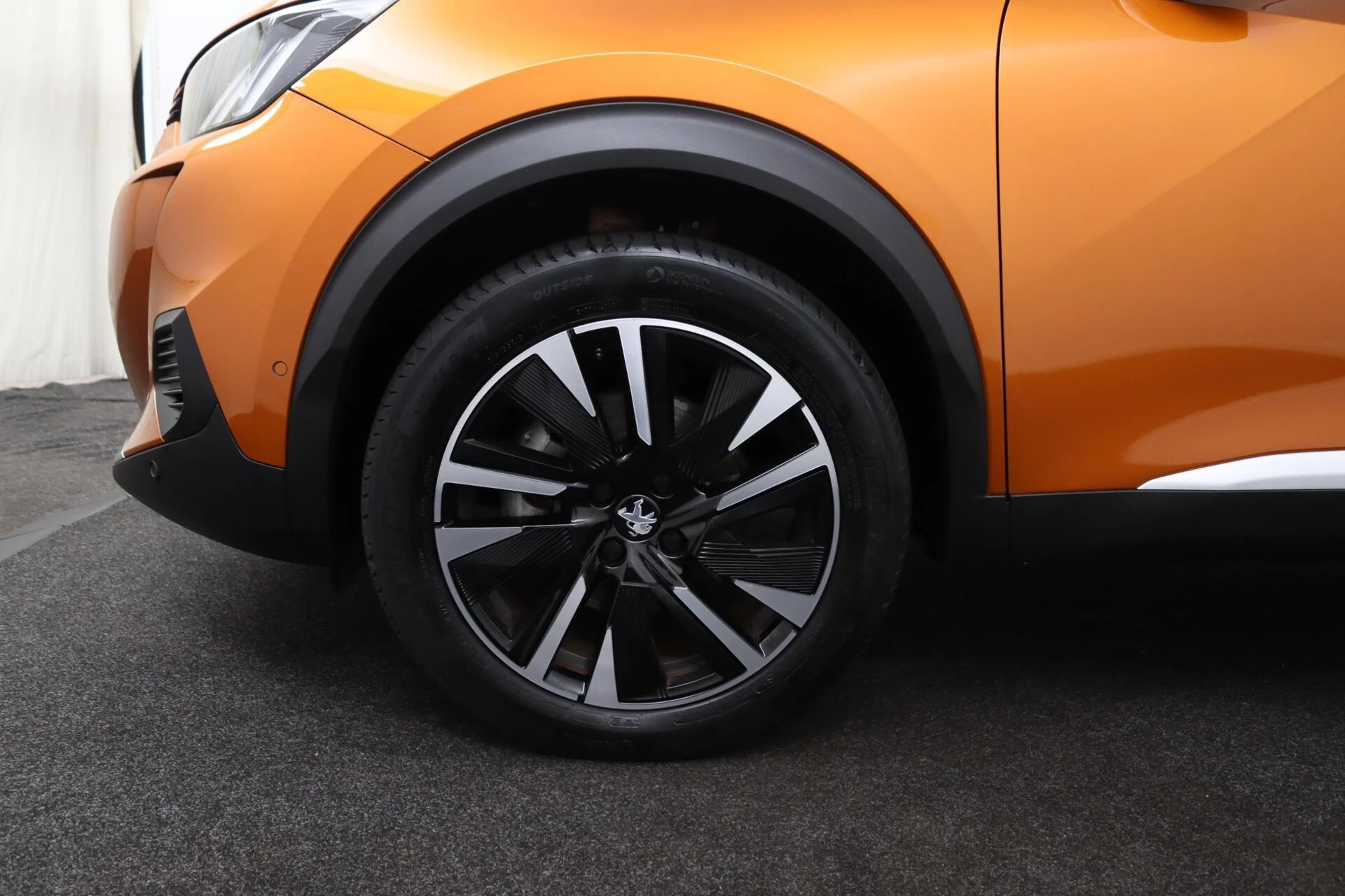 Hoofdafbeelding Peugeot e-2008