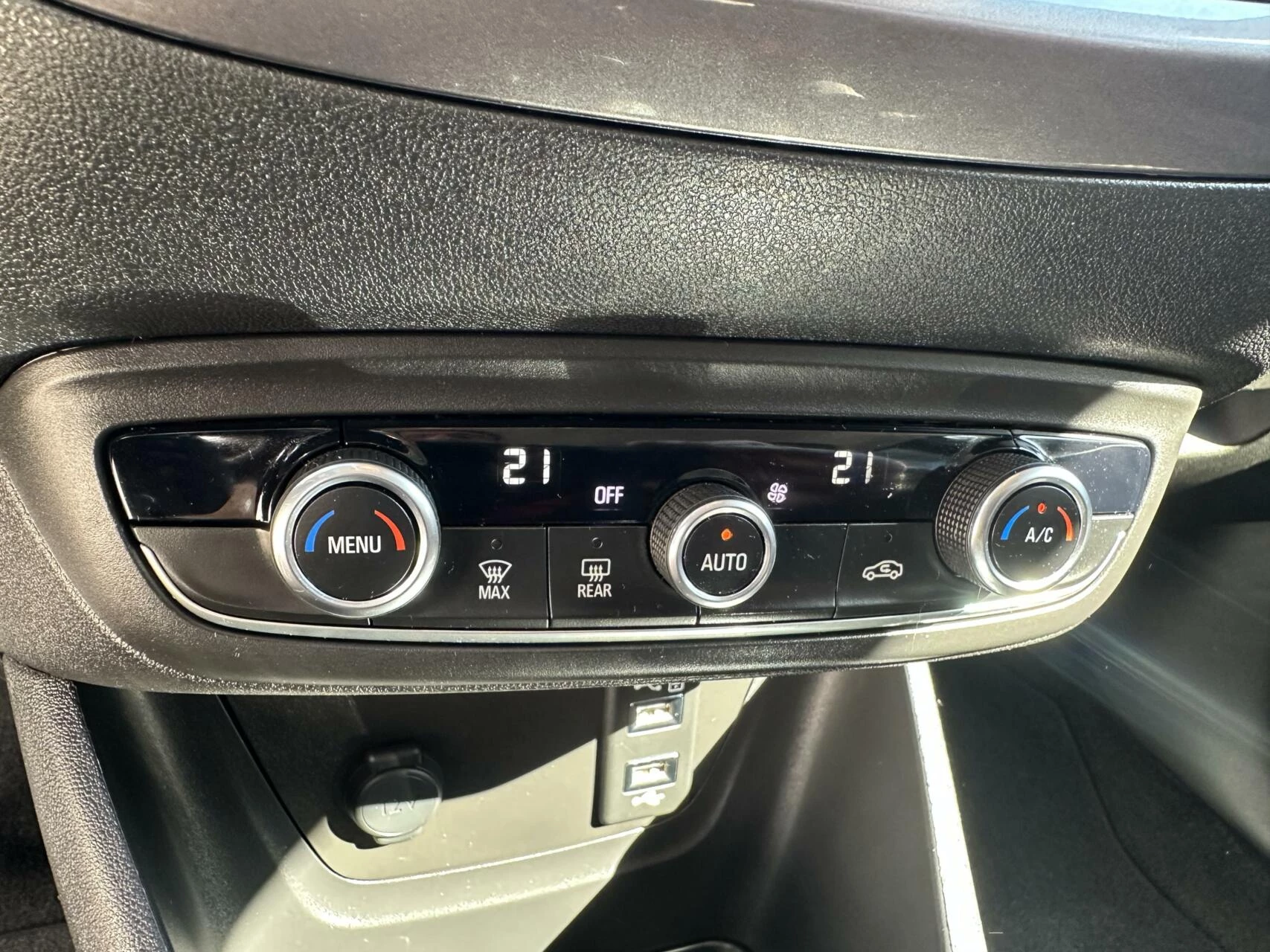 Hoofdafbeelding Opel Crossland X