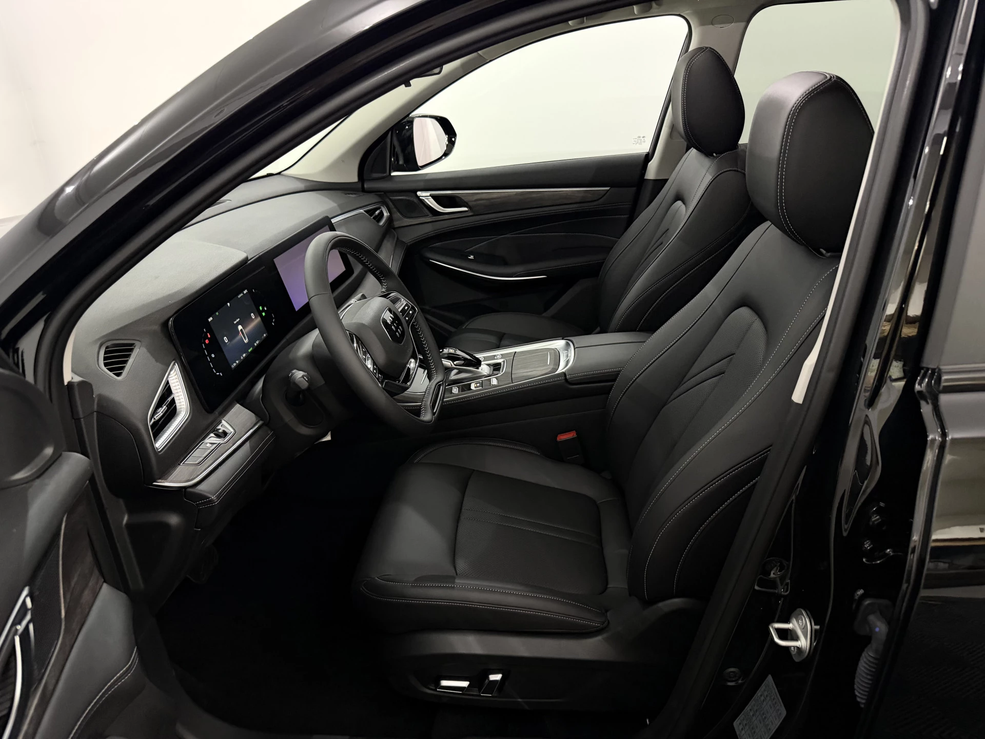 Hoofdafbeelding DFSK E5 PHEV