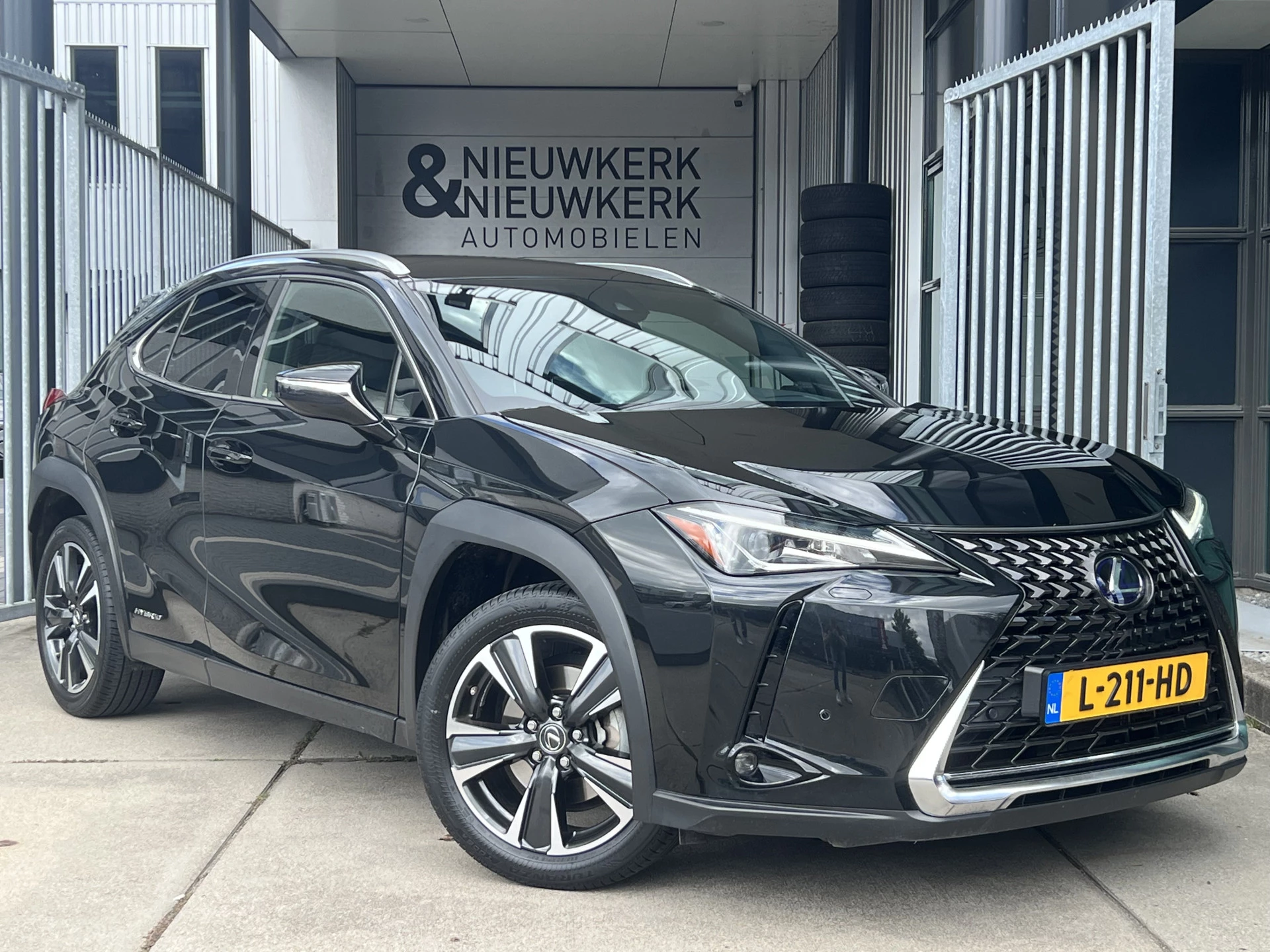 Hoofdafbeelding Lexus UX