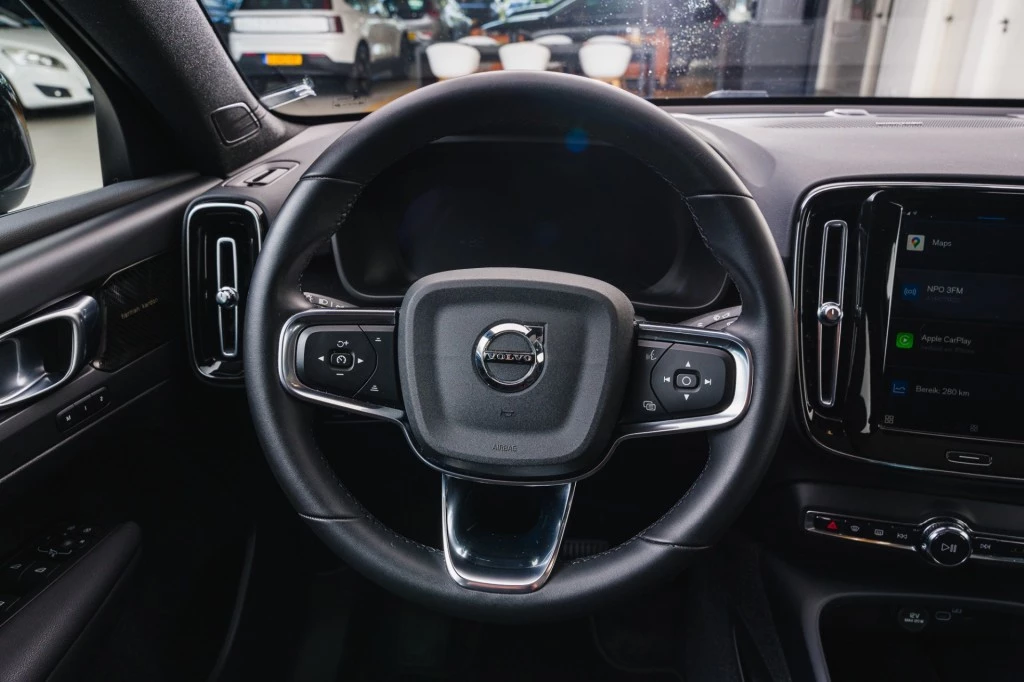 Hoofdafbeelding Volvo C40