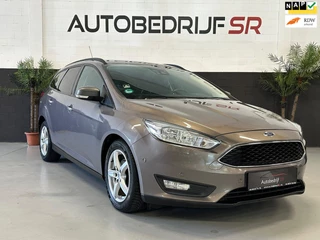 Hoofdafbeelding Ford Focus Ford Focus Wagon 1.0 Titanium Navigatie! Cruise Controle! Vol opties