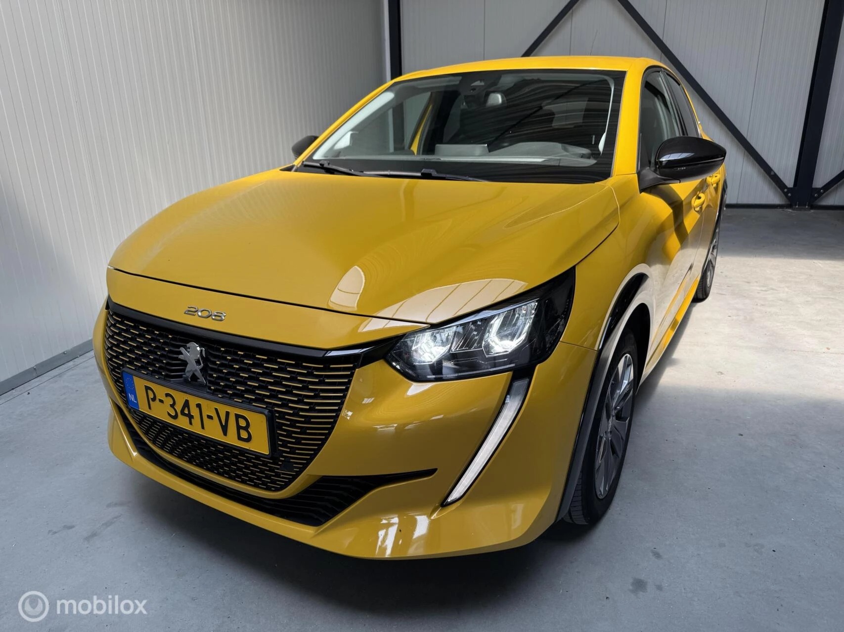 Hoofdafbeelding Peugeot e-208