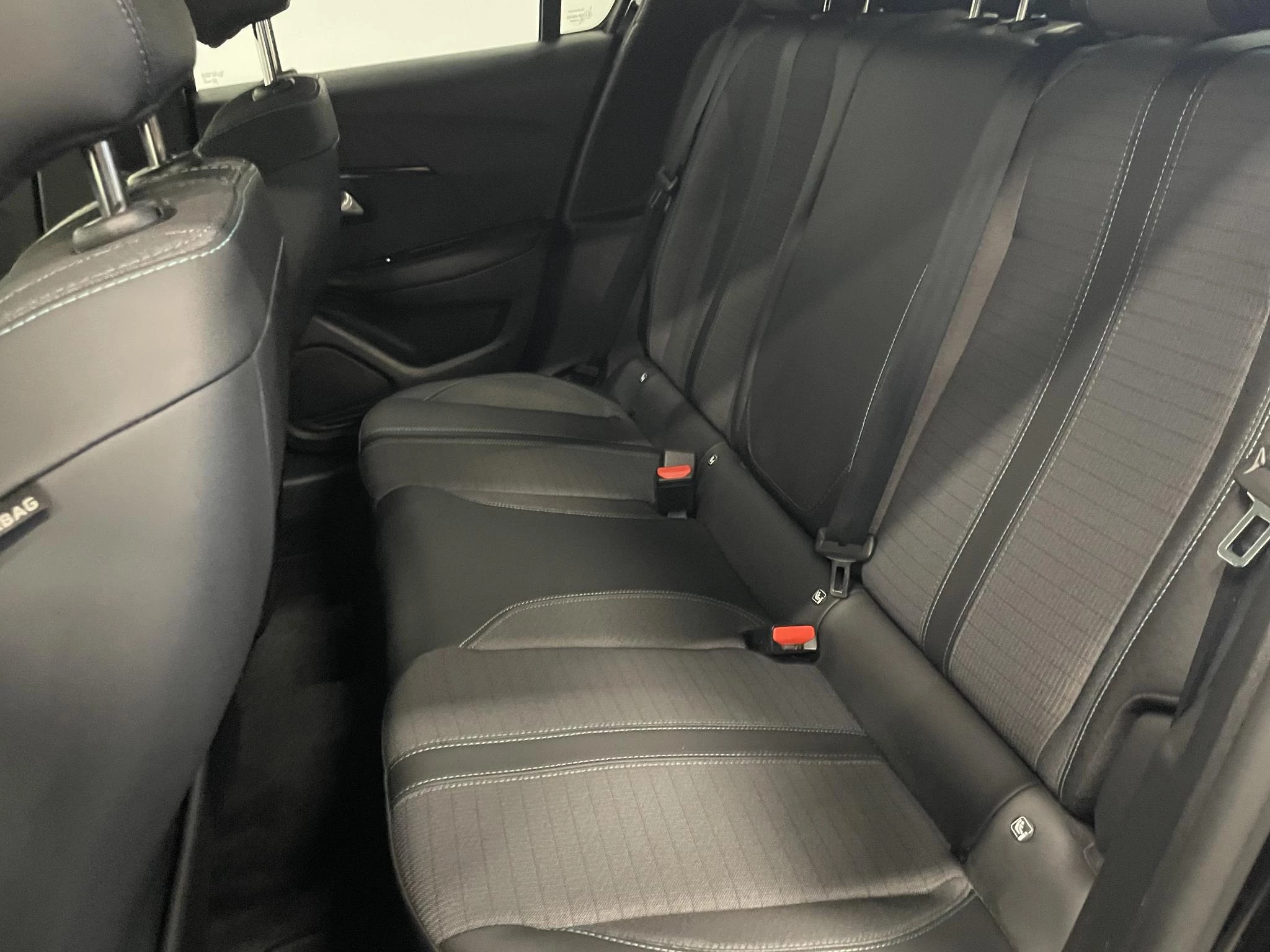 Hoofdafbeelding Peugeot e-208