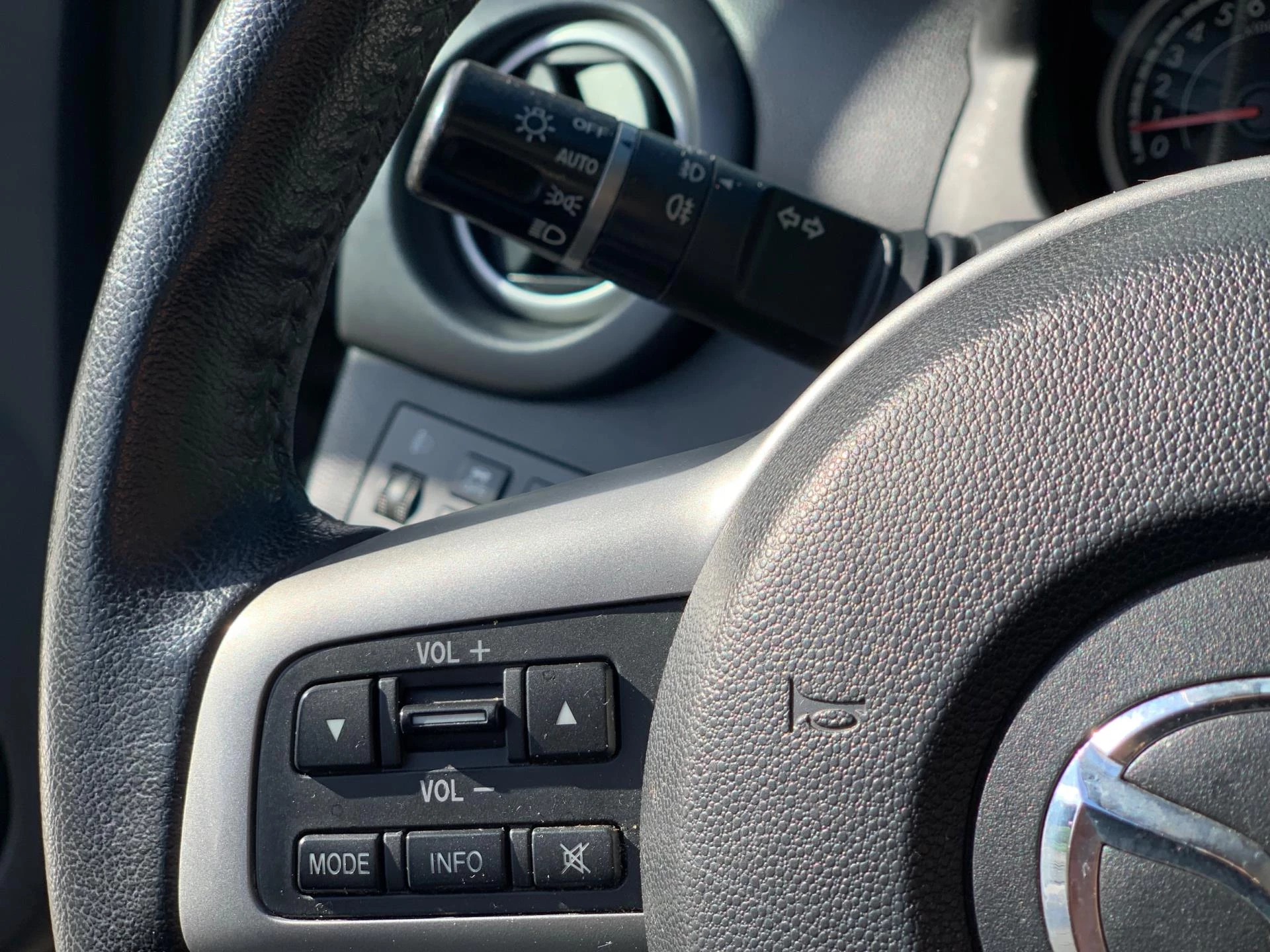 Hoofdafbeelding Mazda 2