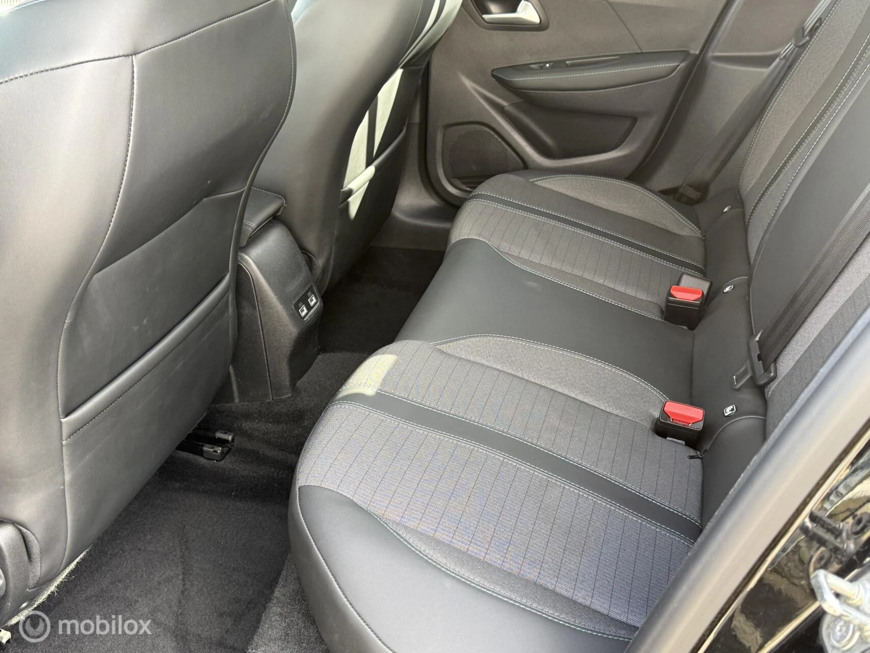 Hoofdafbeelding Peugeot e-208