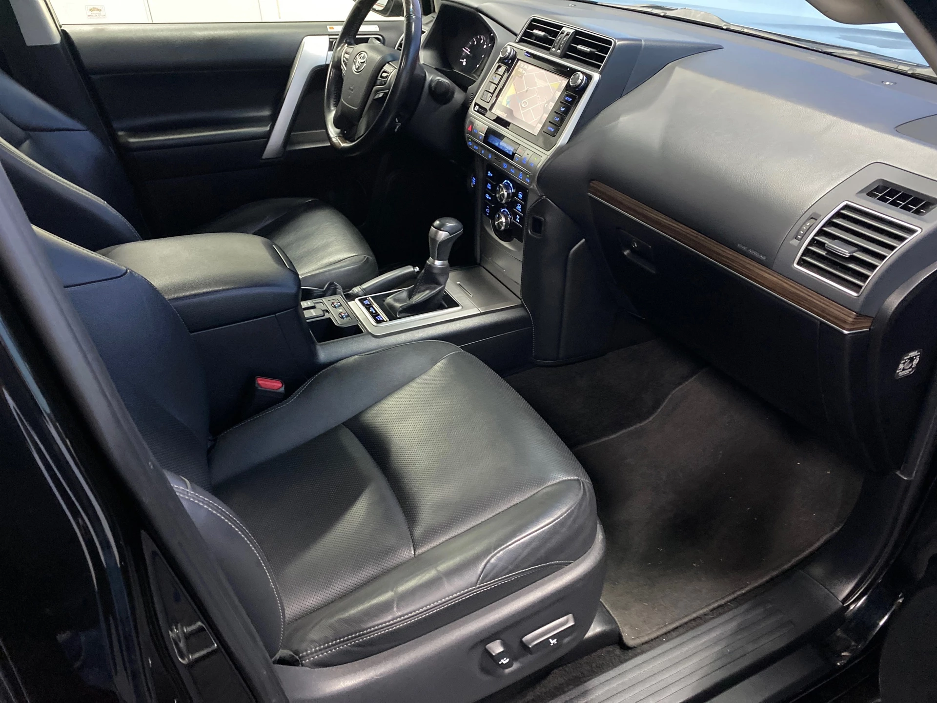 Hoofdafbeelding Toyota Land Cruiser