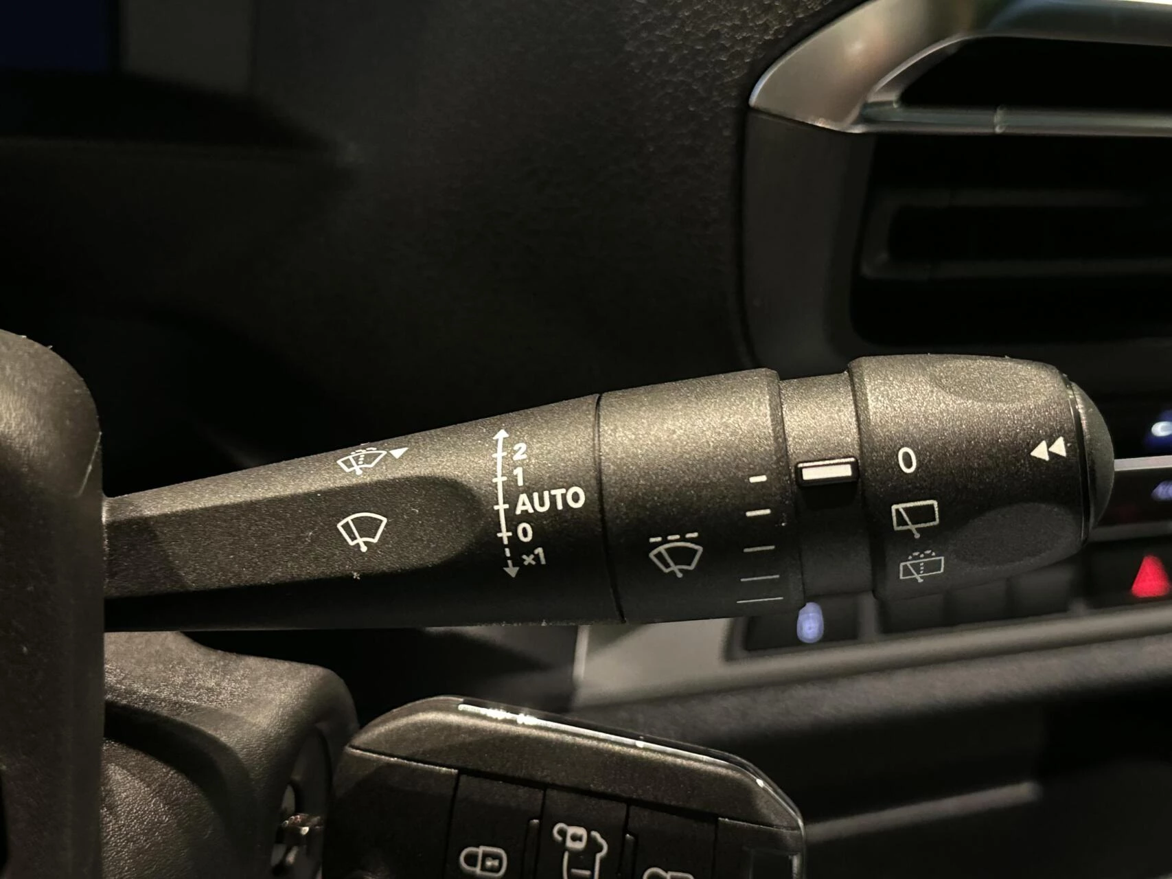 Hoofdafbeelding Peugeot e-Traveller