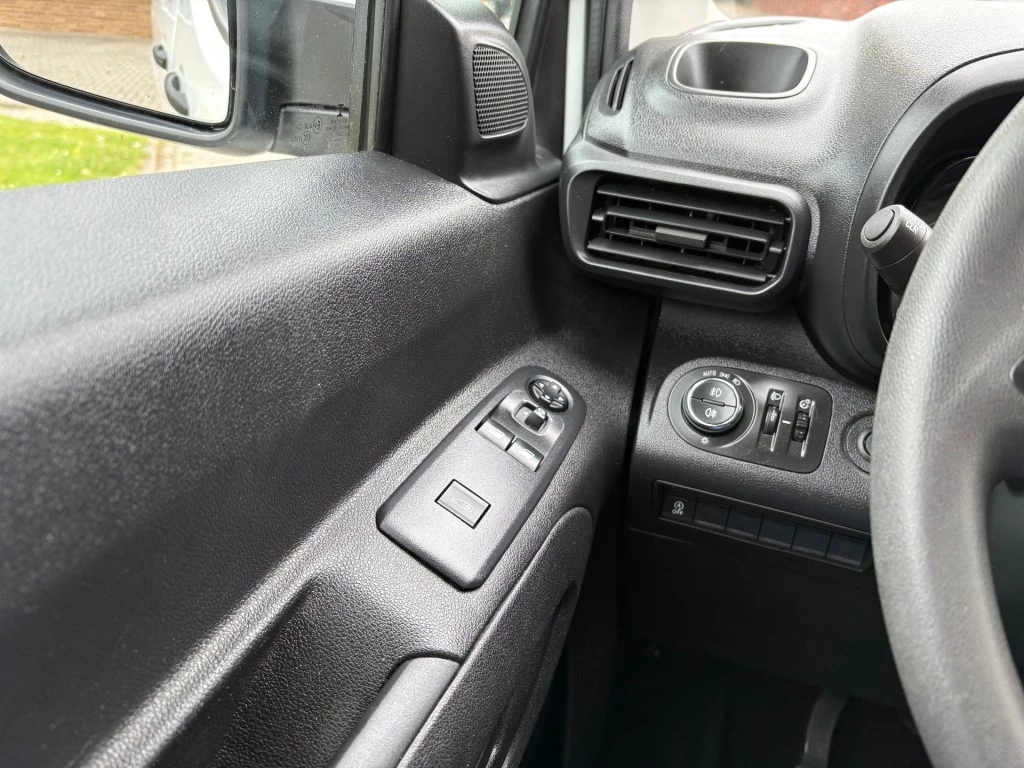 Hoofdafbeelding Opel Combo
