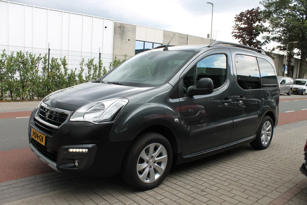 Hoofdafbeelding Peugeot Partner