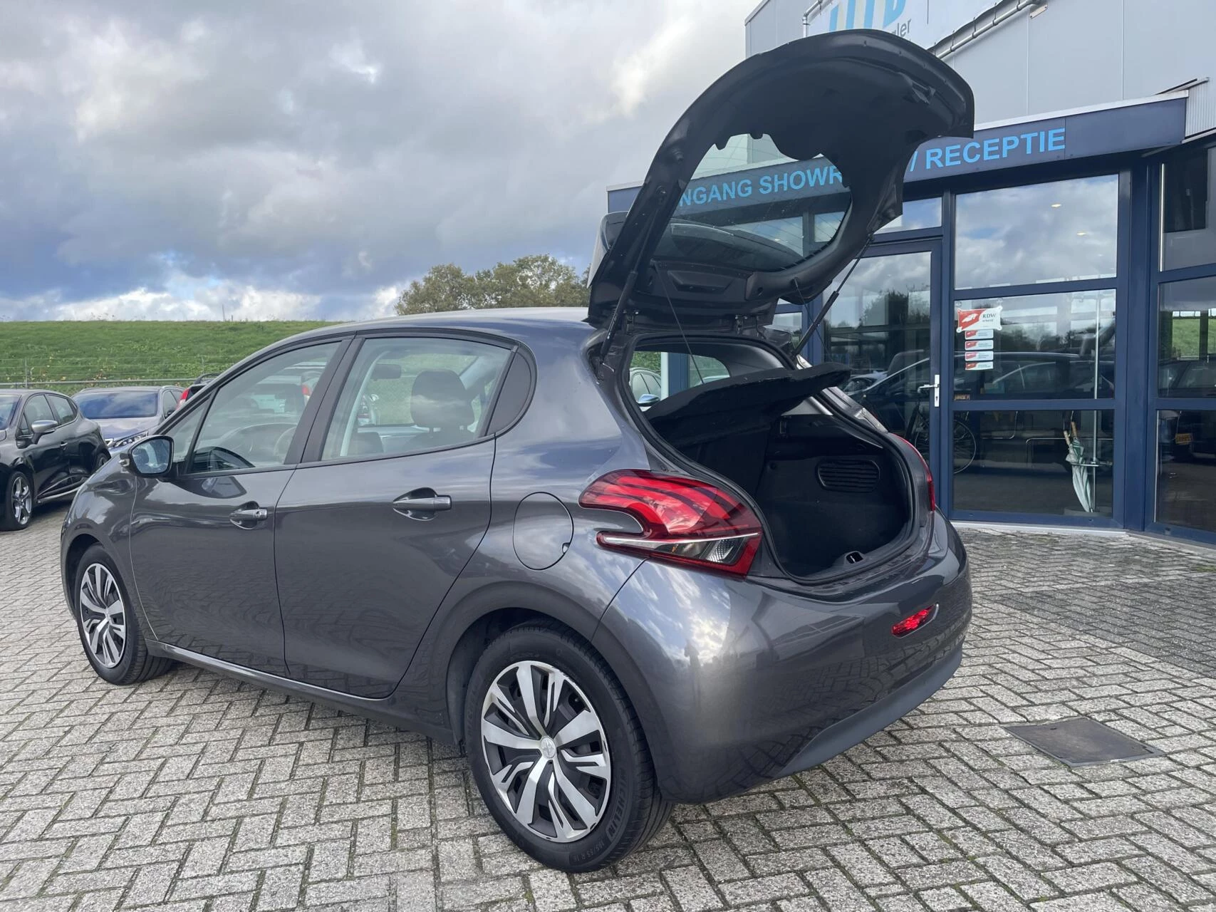 Hoofdafbeelding Peugeot 208