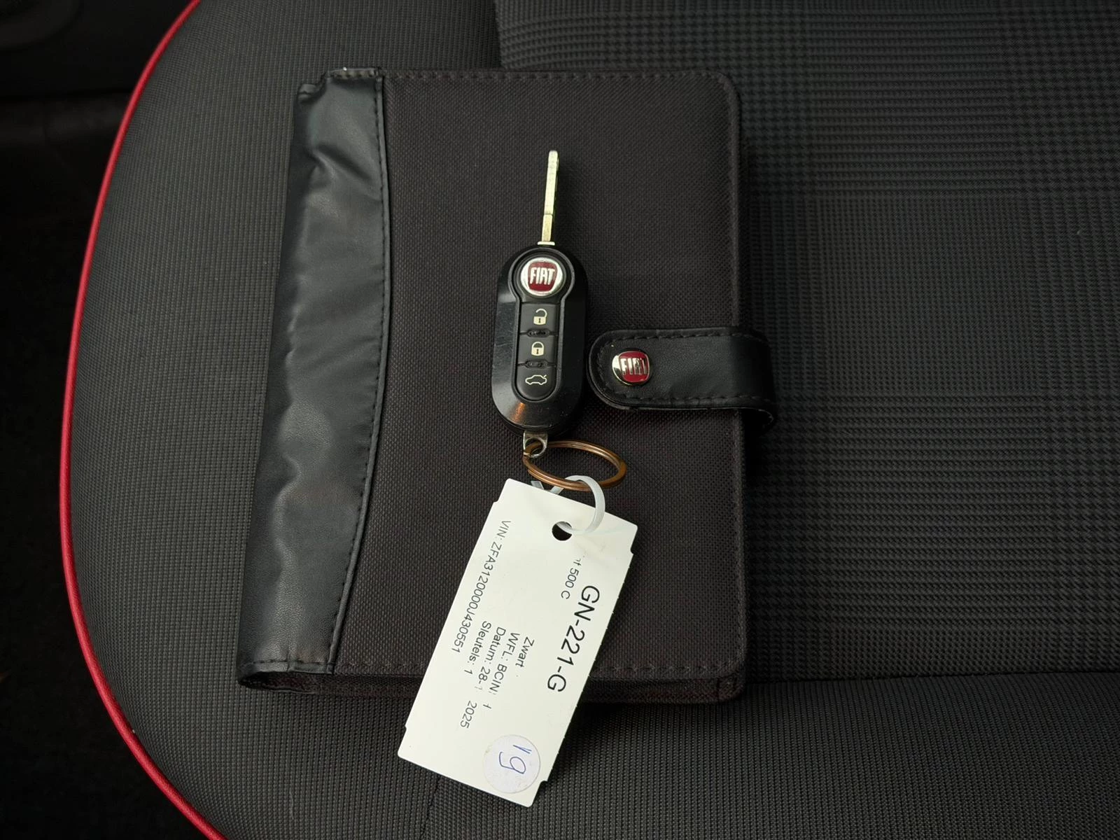 Hoofdafbeelding Fiat 500C