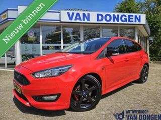 Ford Focus 1.5 Red Edition ST-Line | NL Auto! | Motor 40.000 KM! | Trekhaak