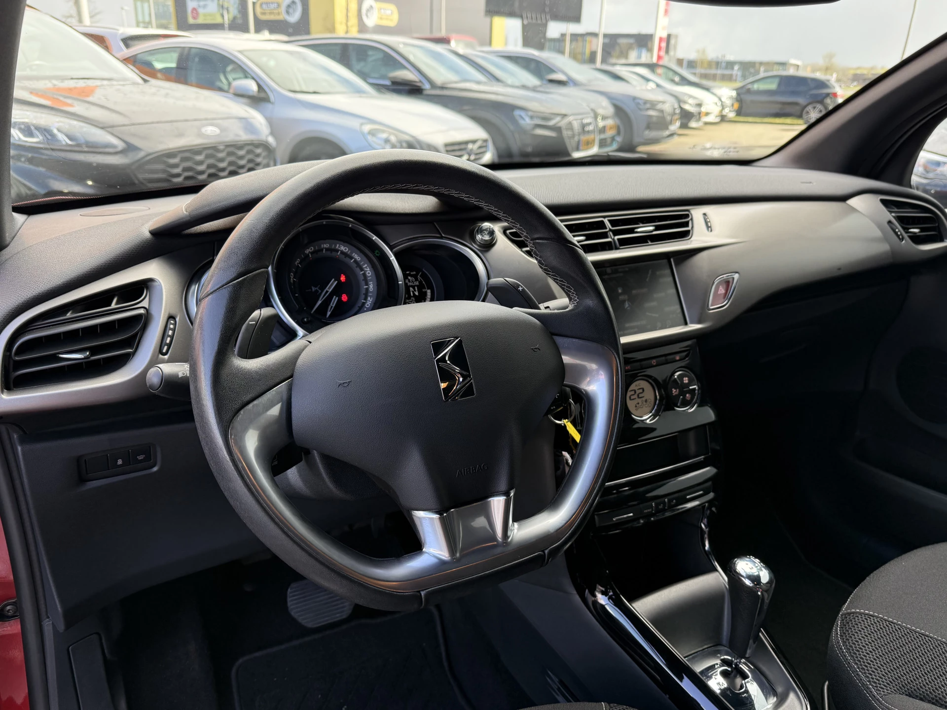 Hoofdafbeelding DS DS 3