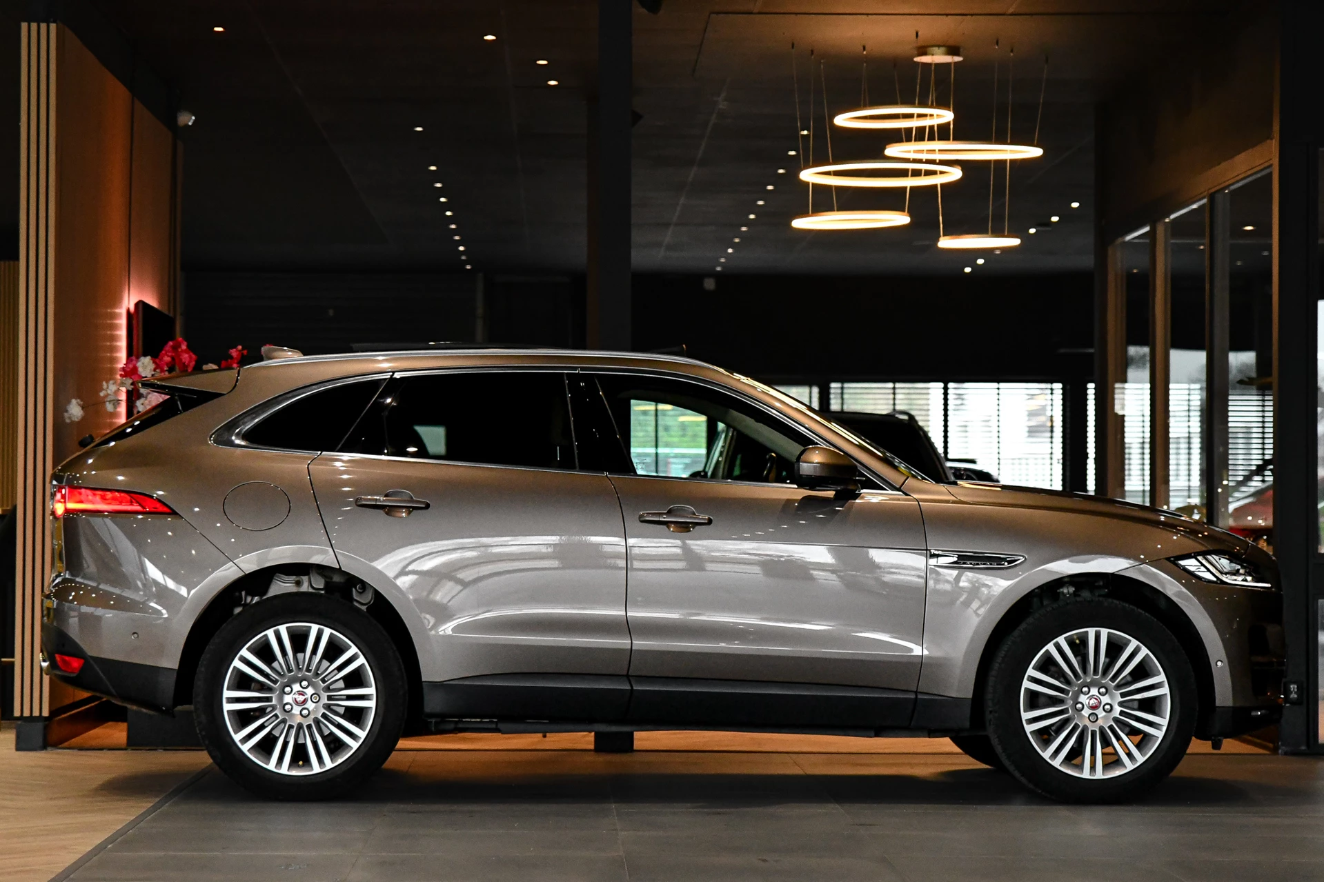 Hoofdafbeelding Jaguar F-PACE