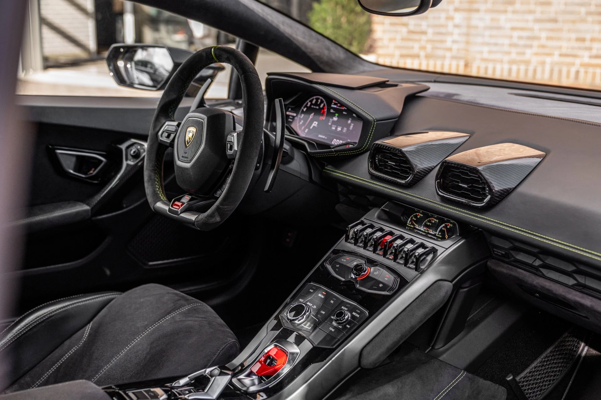 Hoofdafbeelding Lamborghini Huracán