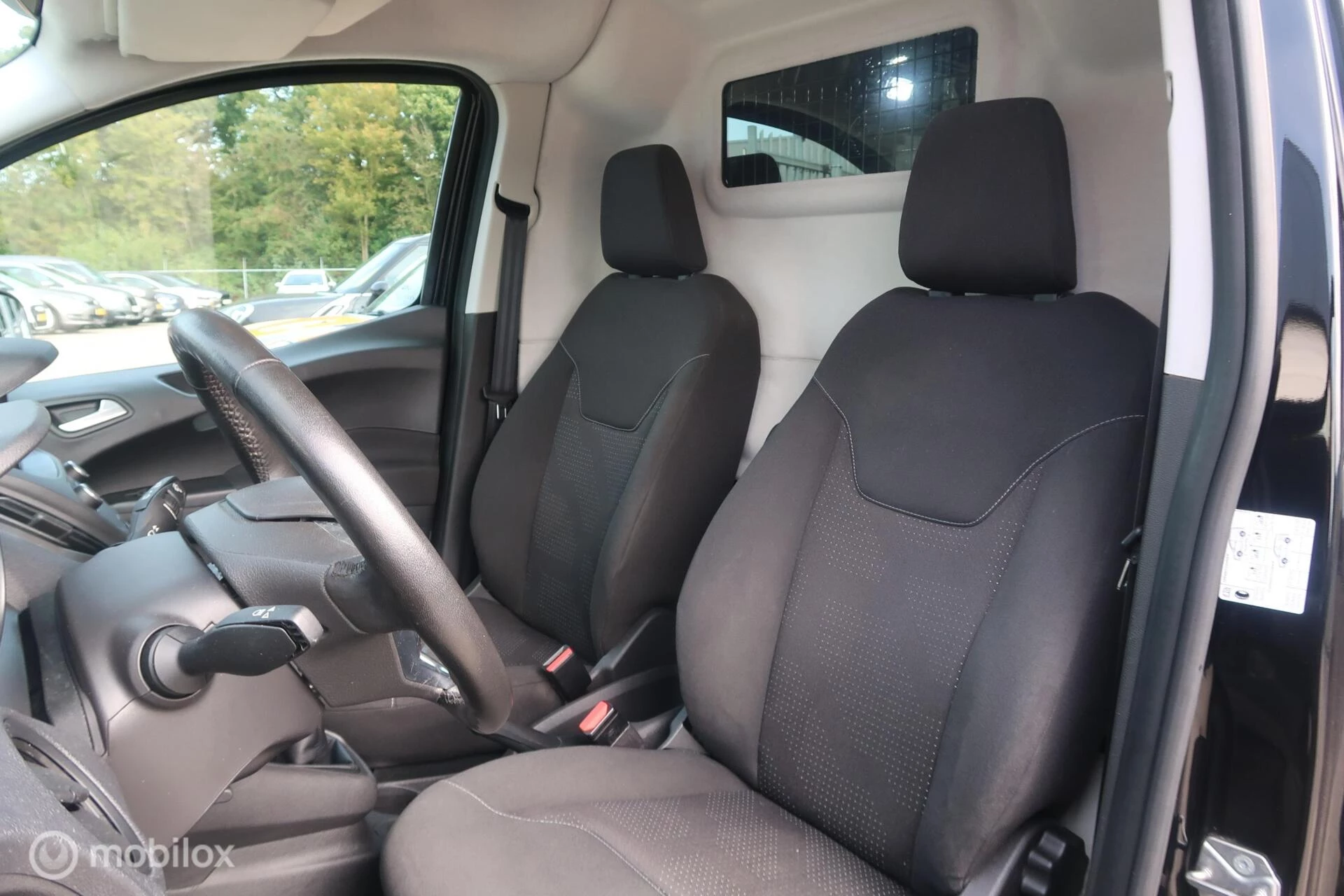 Hoofdafbeelding Ford Transit Courier