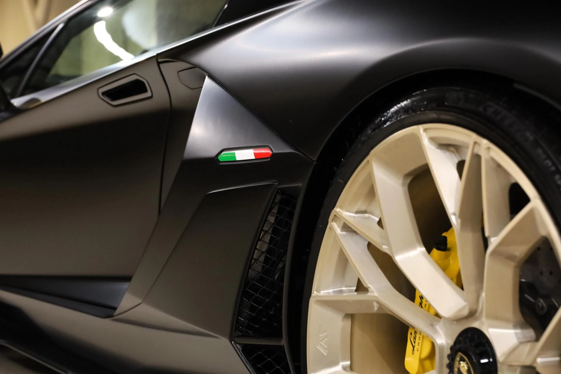 Hoofdafbeelding Lamborghini Aventador