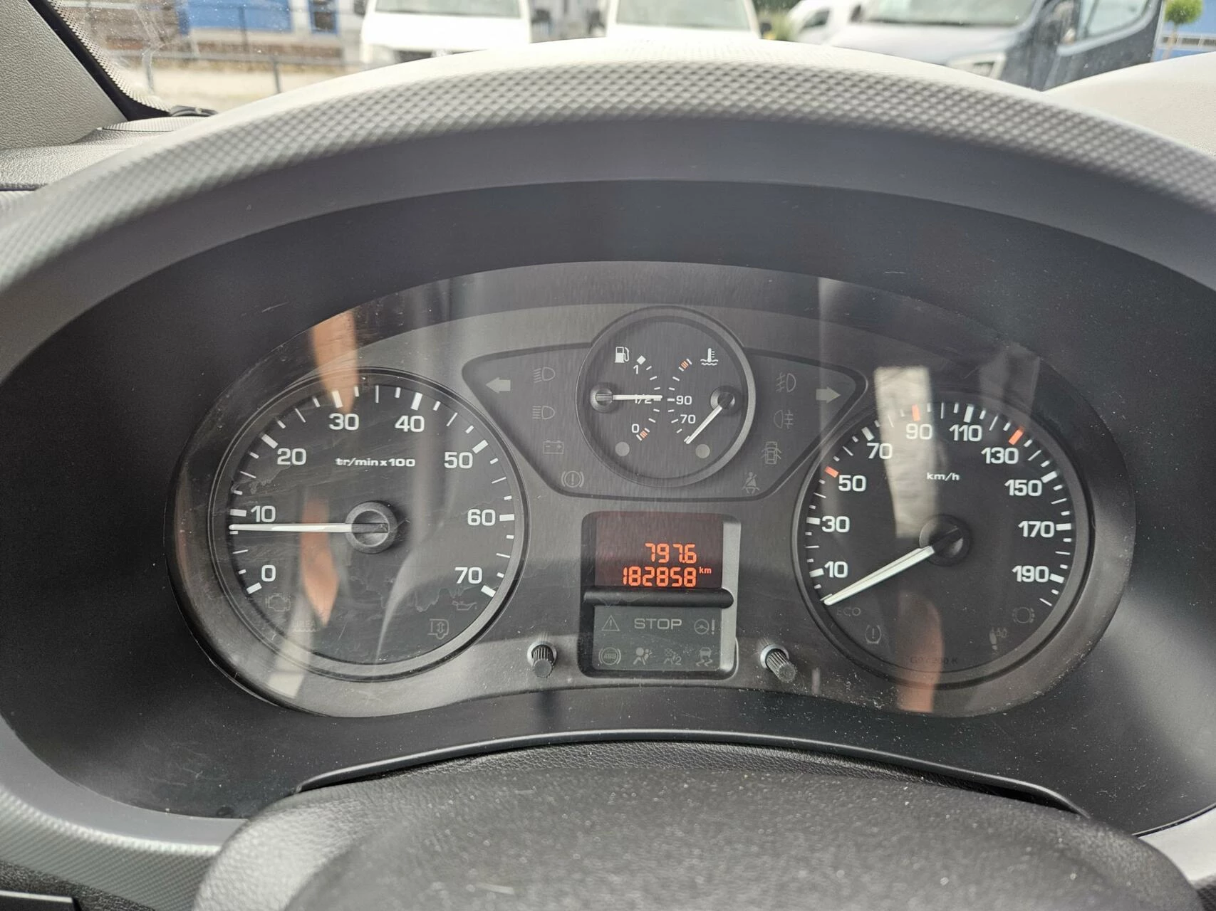 Hoofdafbeelding Peugeot Partner