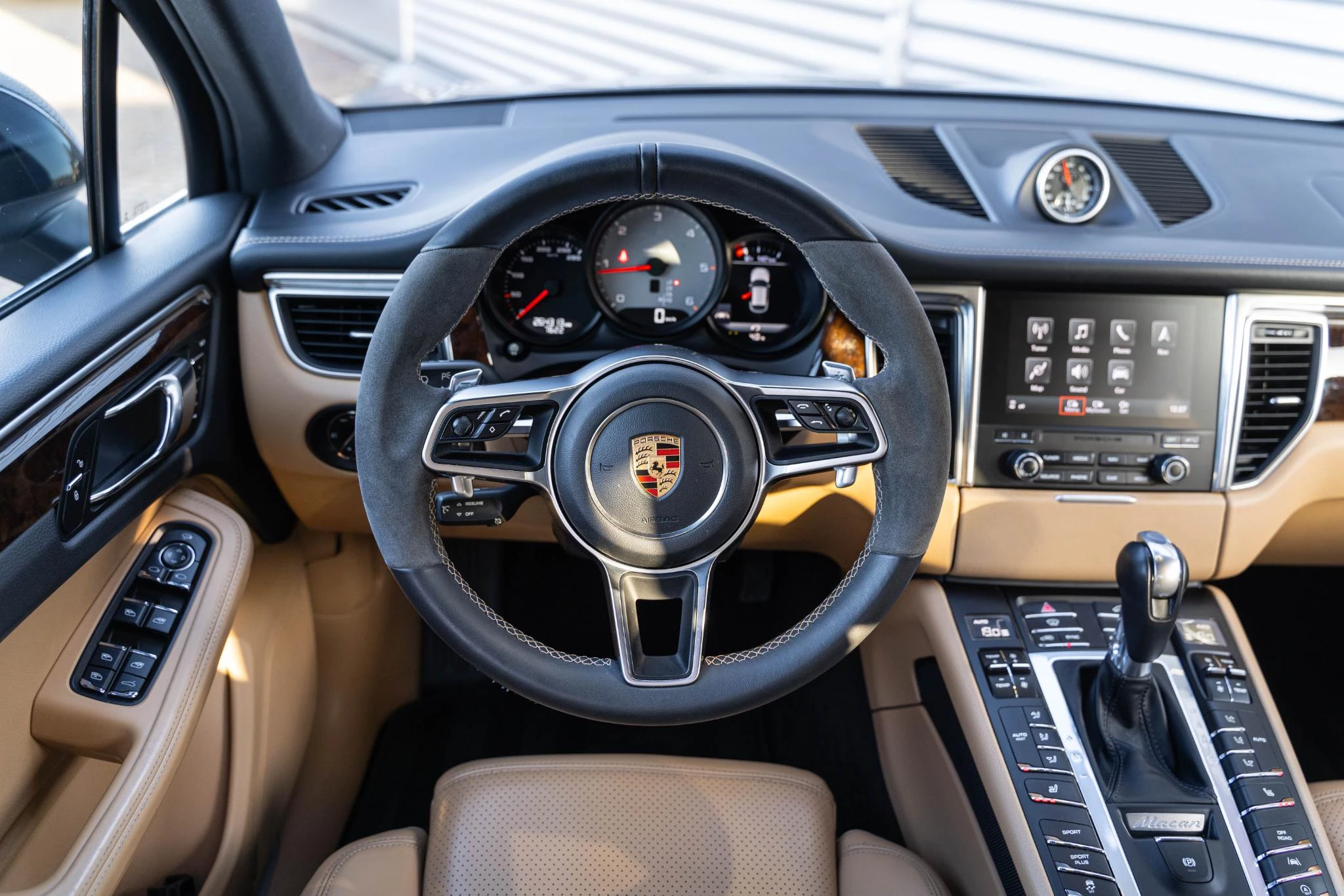 Hoofdafbeelding Porsche Macan