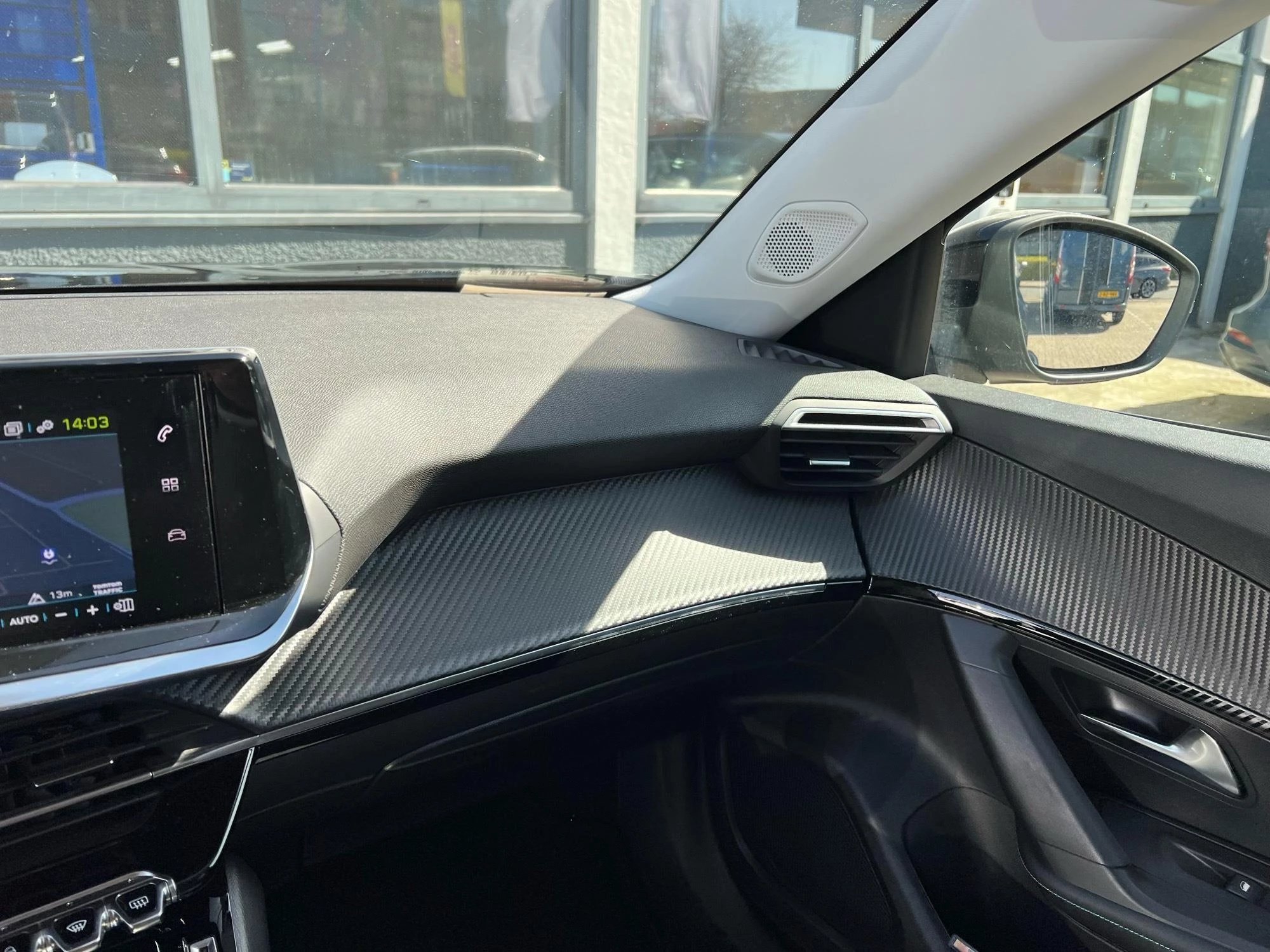 Hoofdafbeelding Peugeot e-2008
