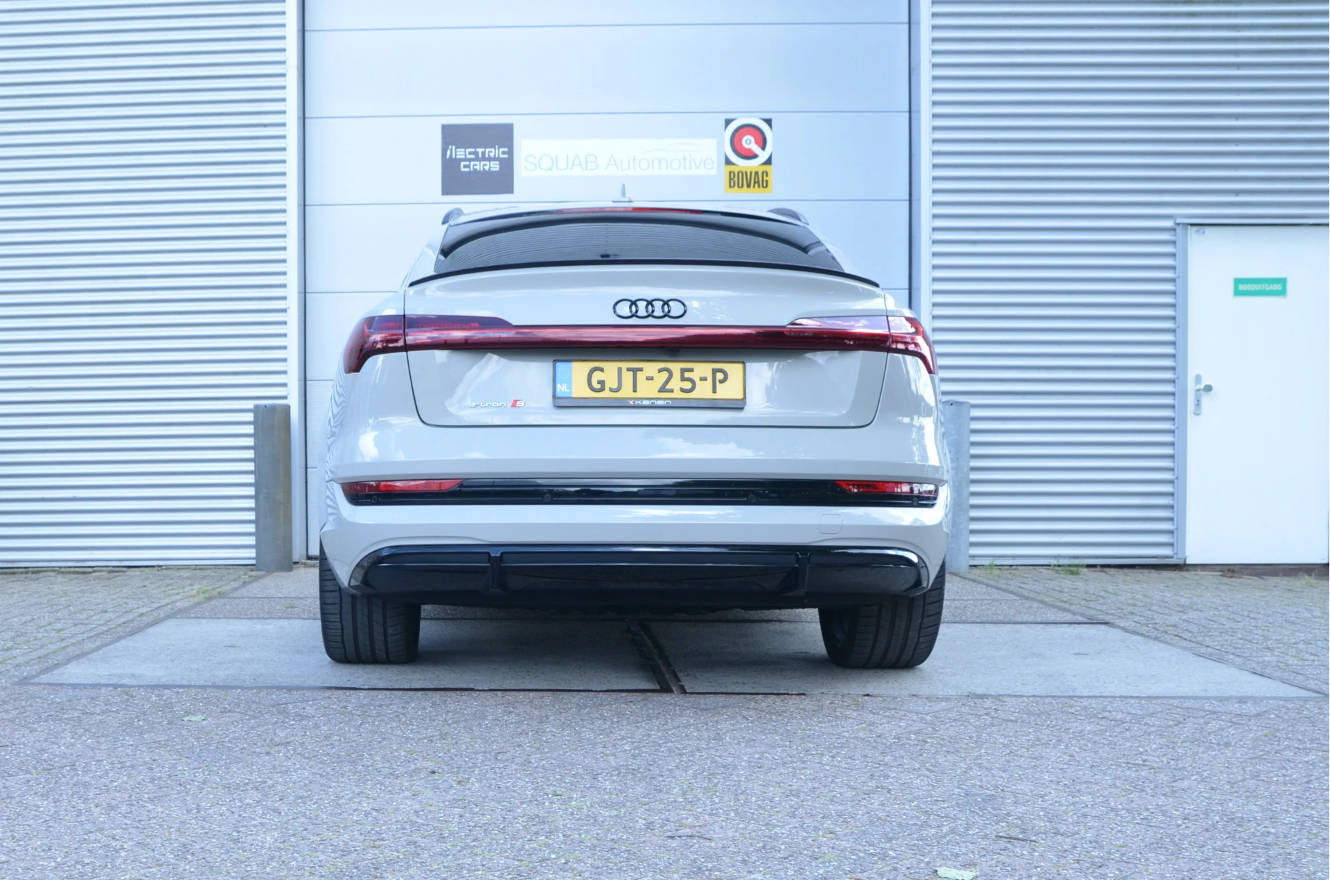 Hoofdafbeelding Audi e-tron