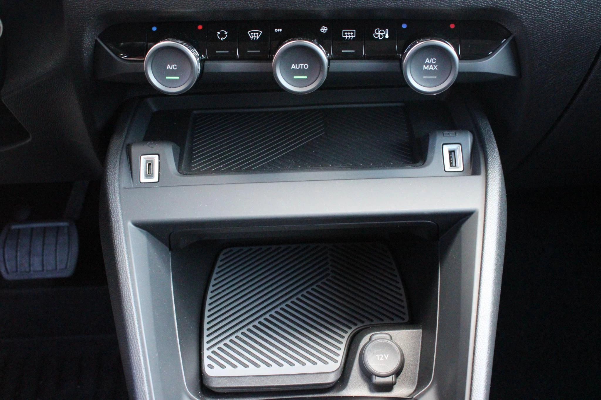 Hoofdafbeelding Citroën ë-C4